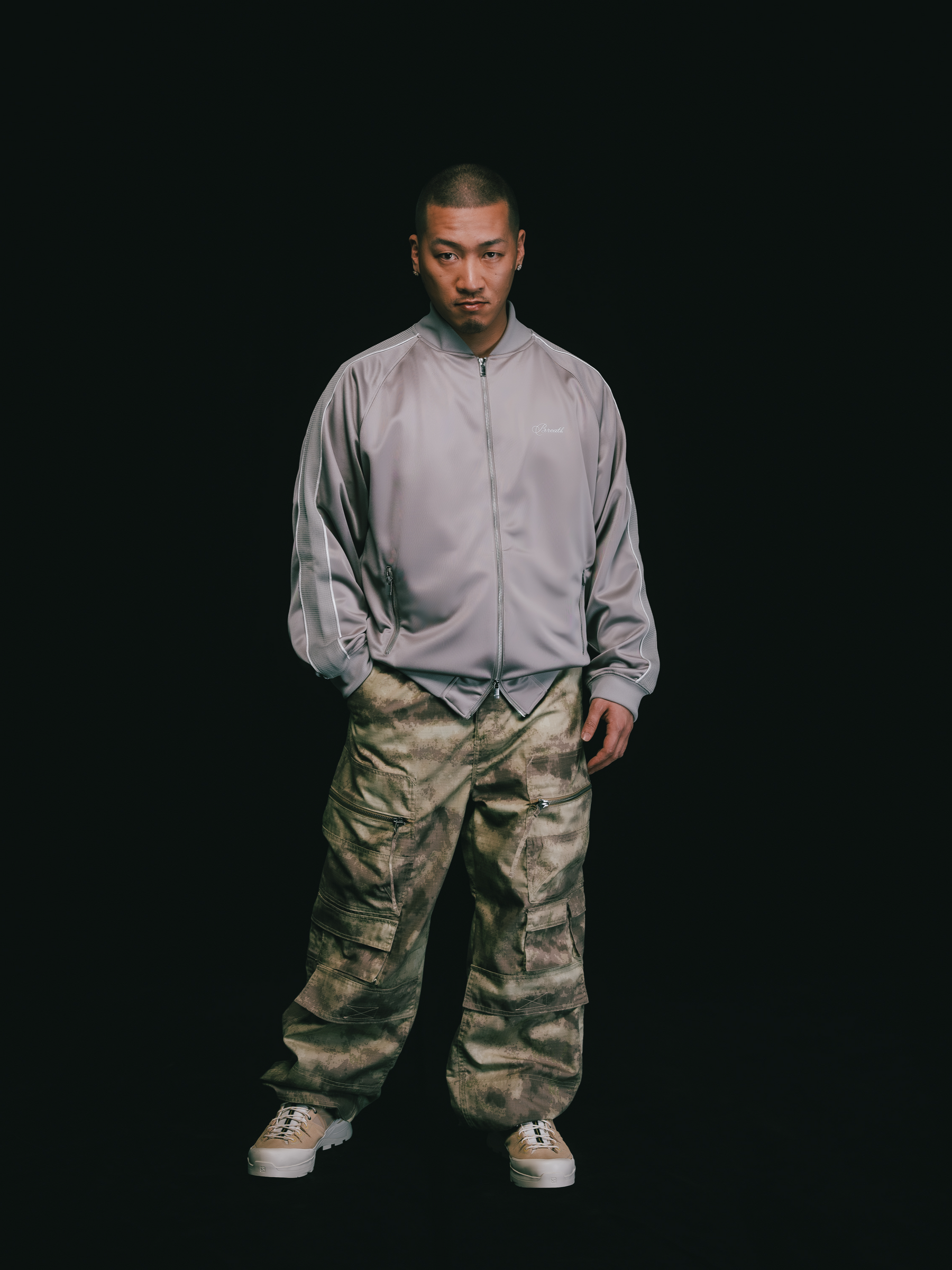 BREATH SCRIPT LOGO LINE TRACK JERSEY / GRY