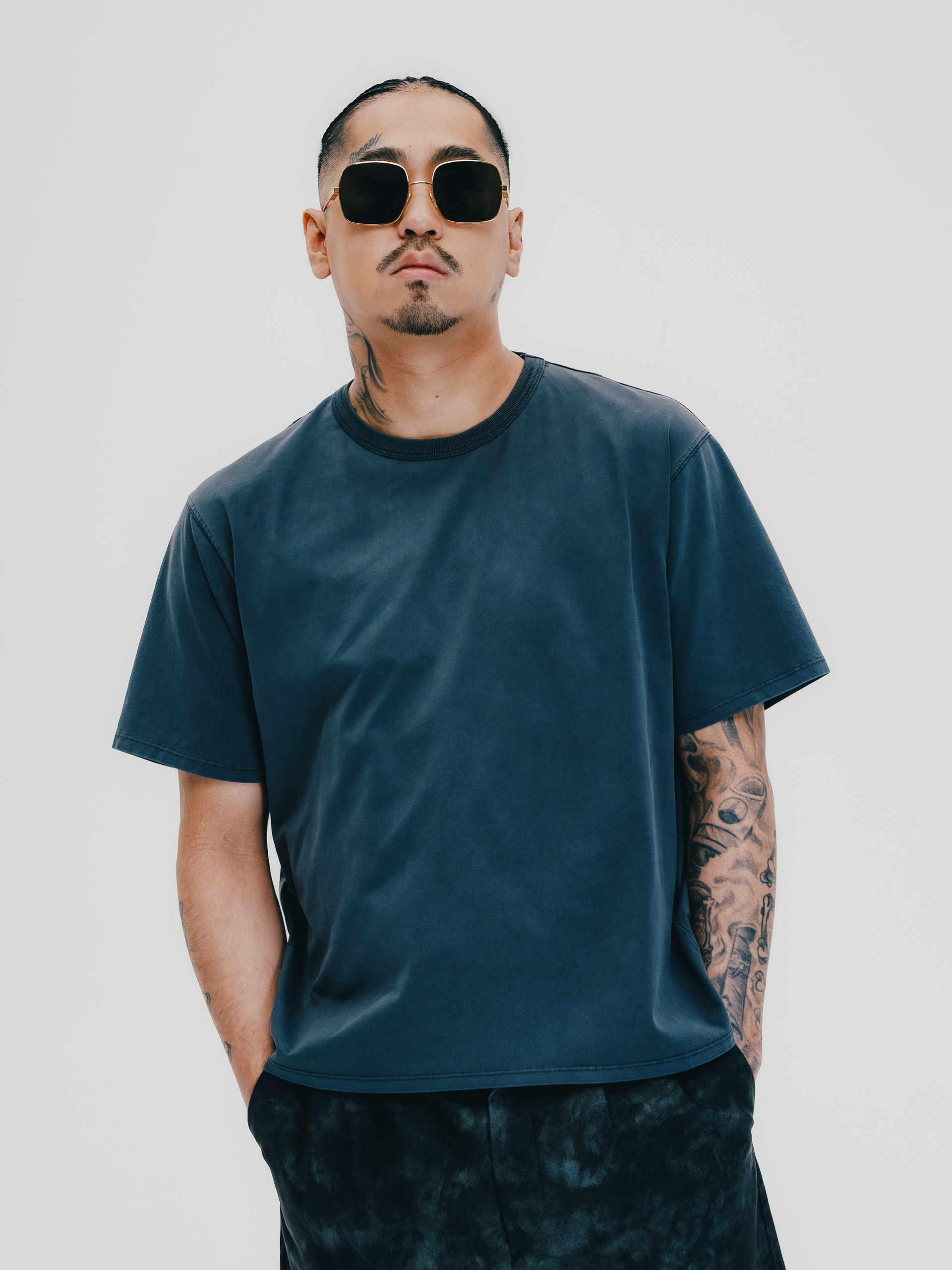 BREATH NEWRICH SLIM CROPPED TEE / BLK