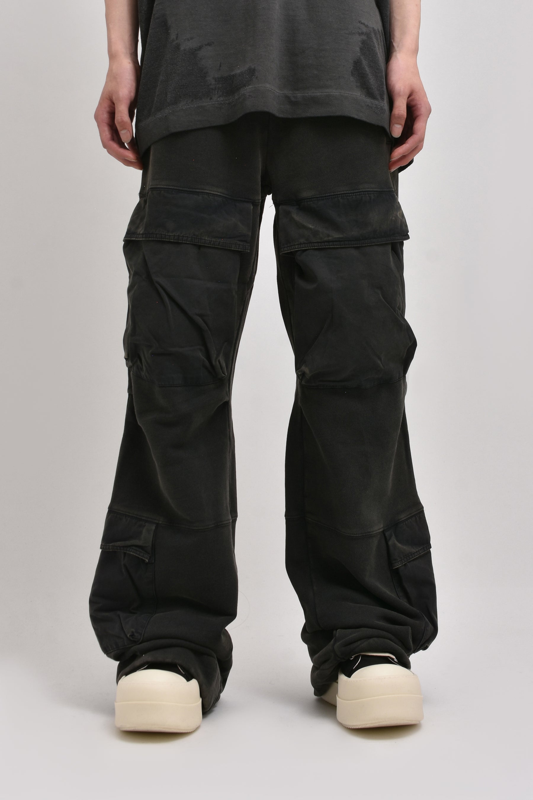 UTILITY SWEATS / WASHED BLK