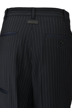 TUCK WIDE SHORTS / NAVY STRIPE
