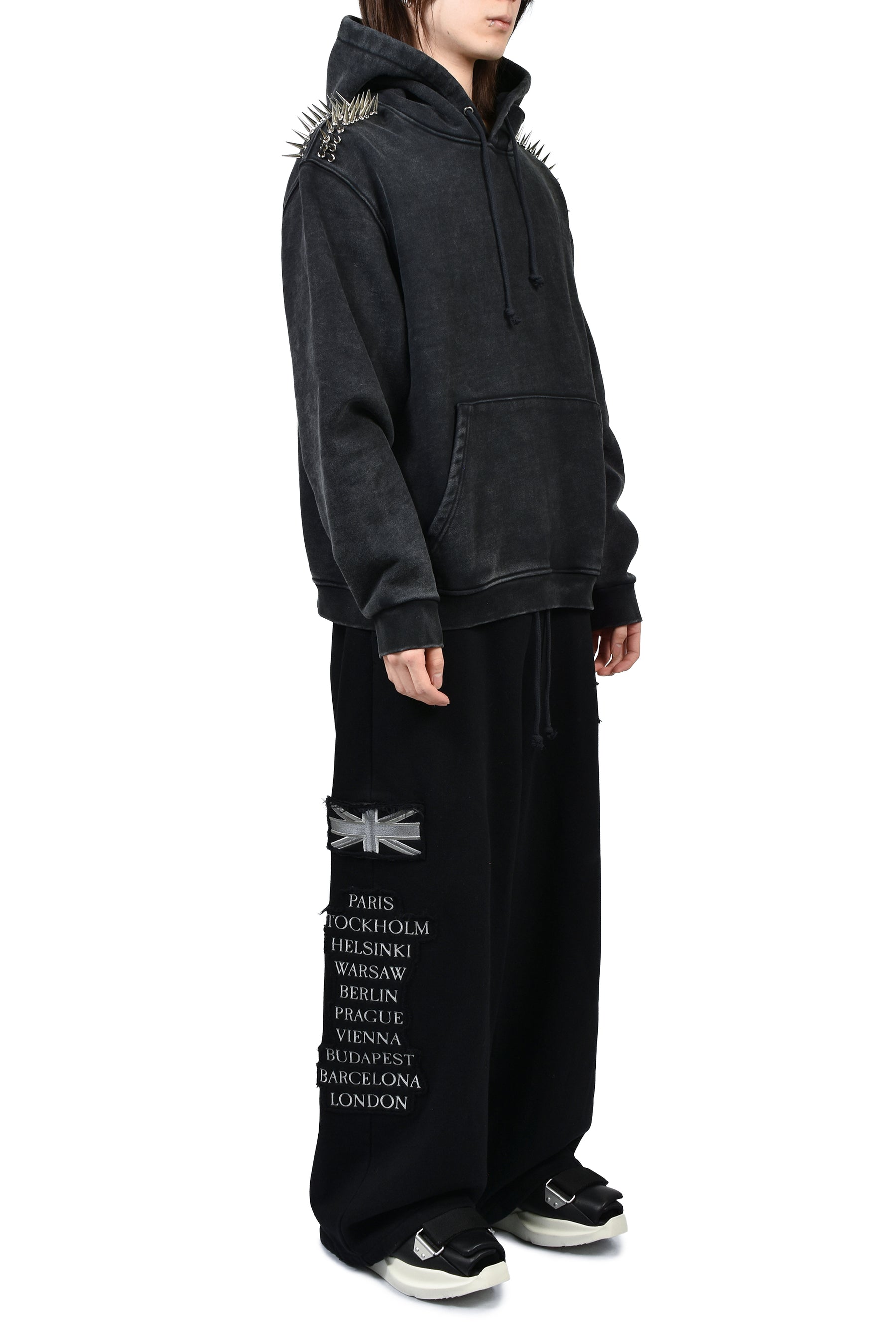 DEEGAN PULLOVER HOODIE / BLK