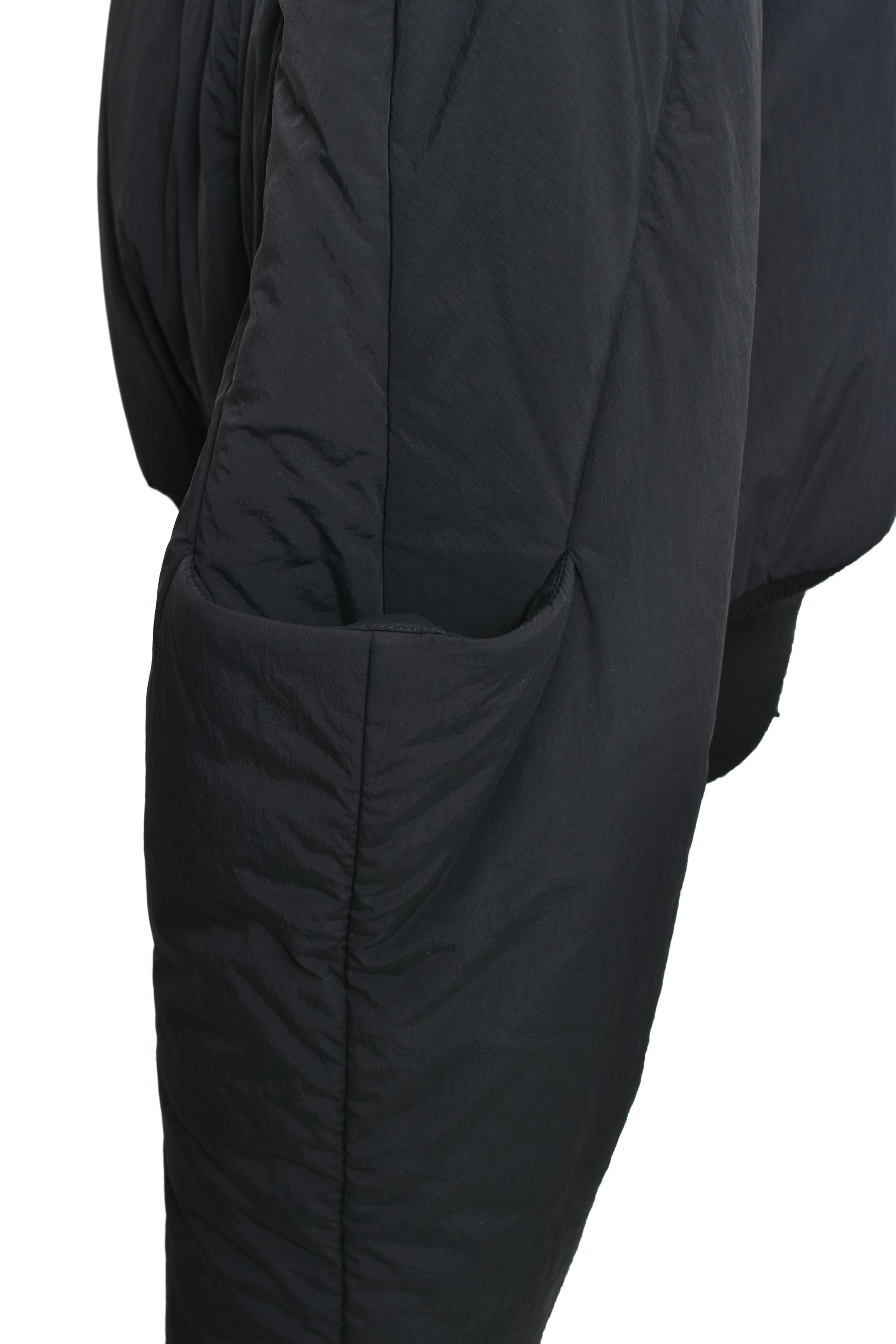 GIRDERED BOMBER / BLK