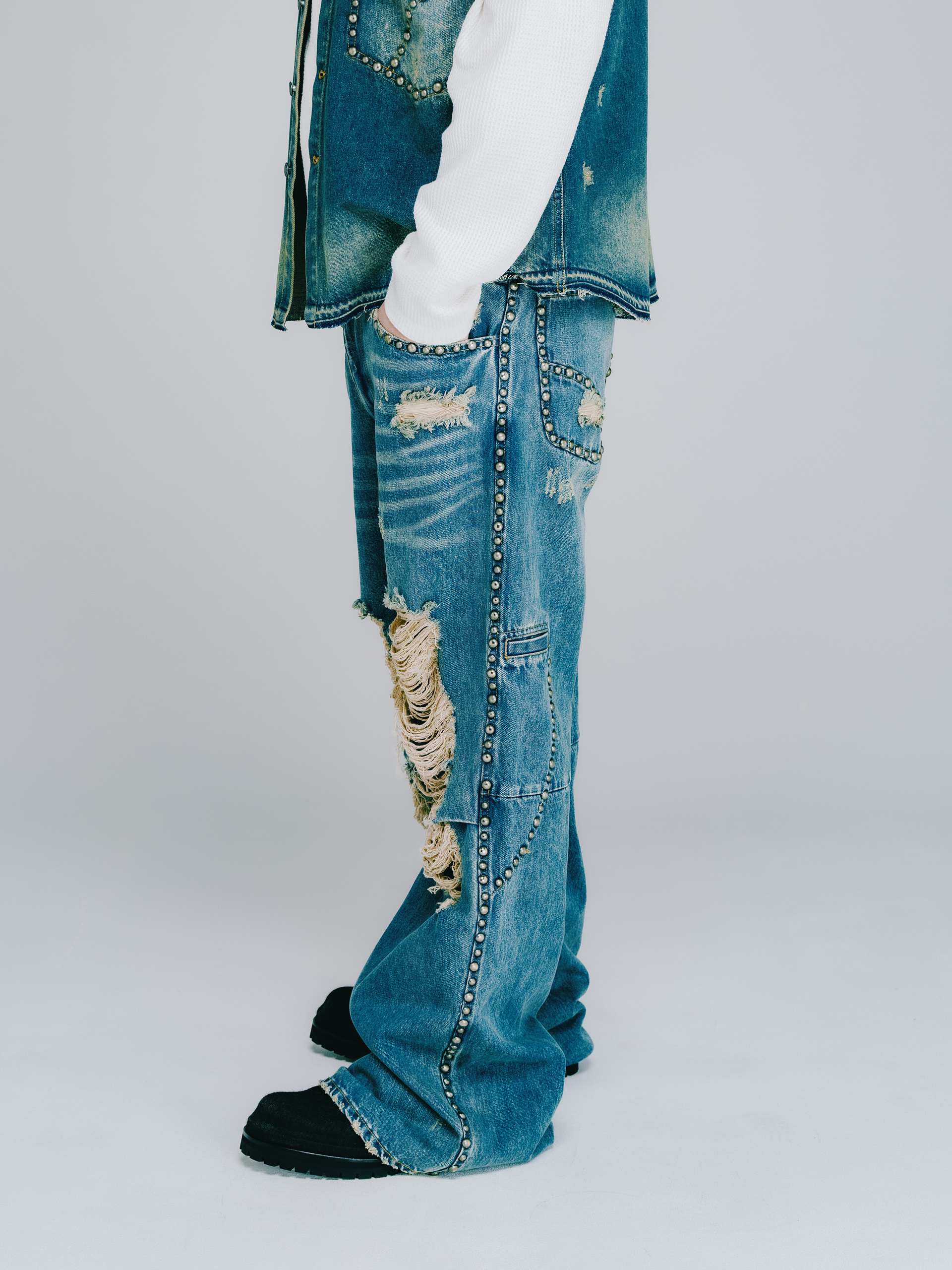 BREATH SUICIDE STUDS WIDE DENIM PANTS / IND