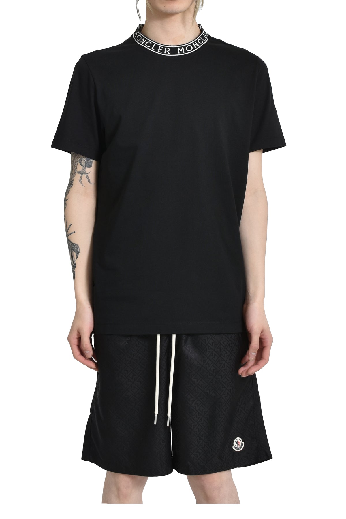 NECK LOGO SS T-SHIRT / BLK