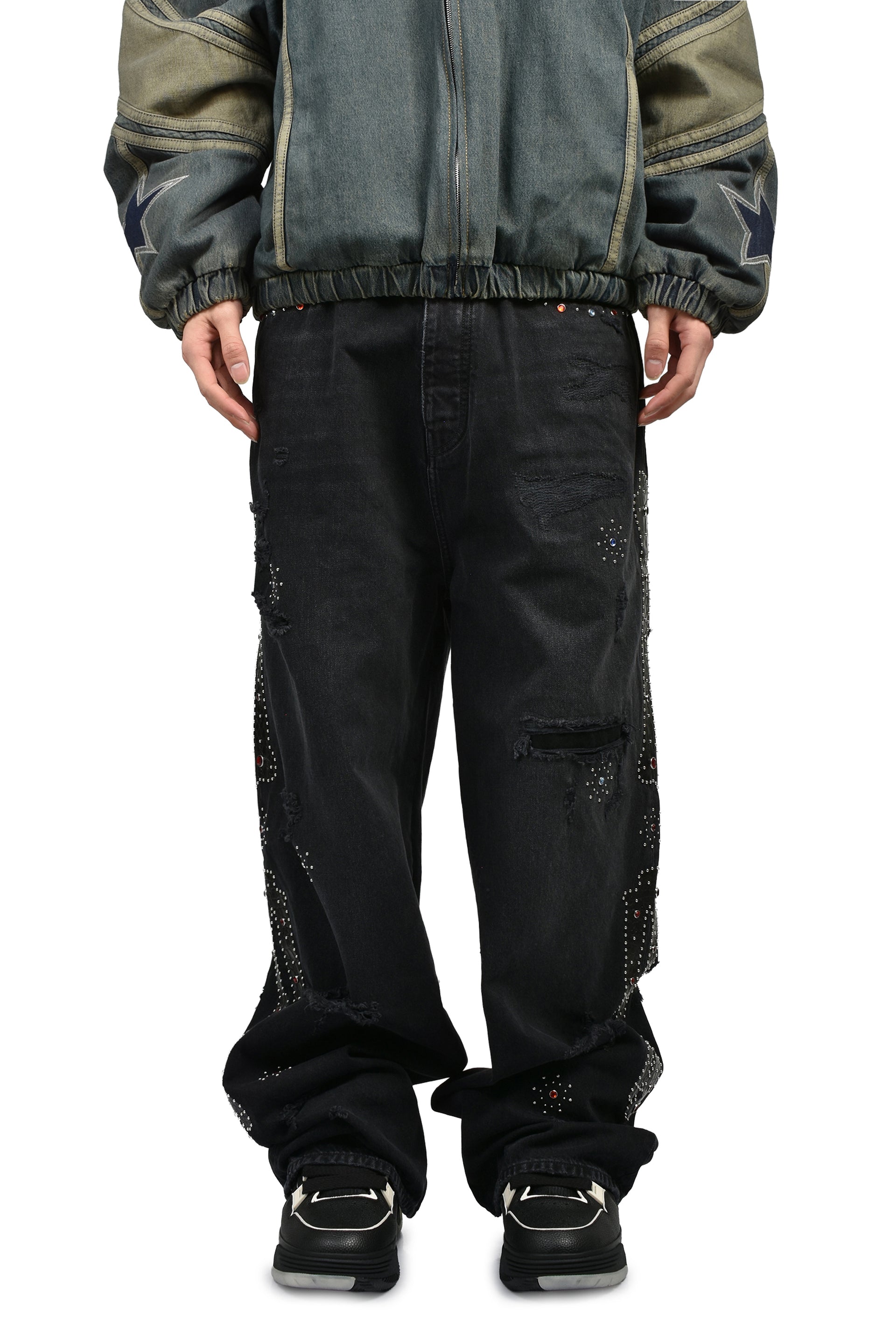 BONES STUDDED BAGGY JEAN / VINTAGE BLK