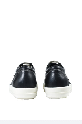 VINTAGE SNEAKS / BLACK/MILK/MILK