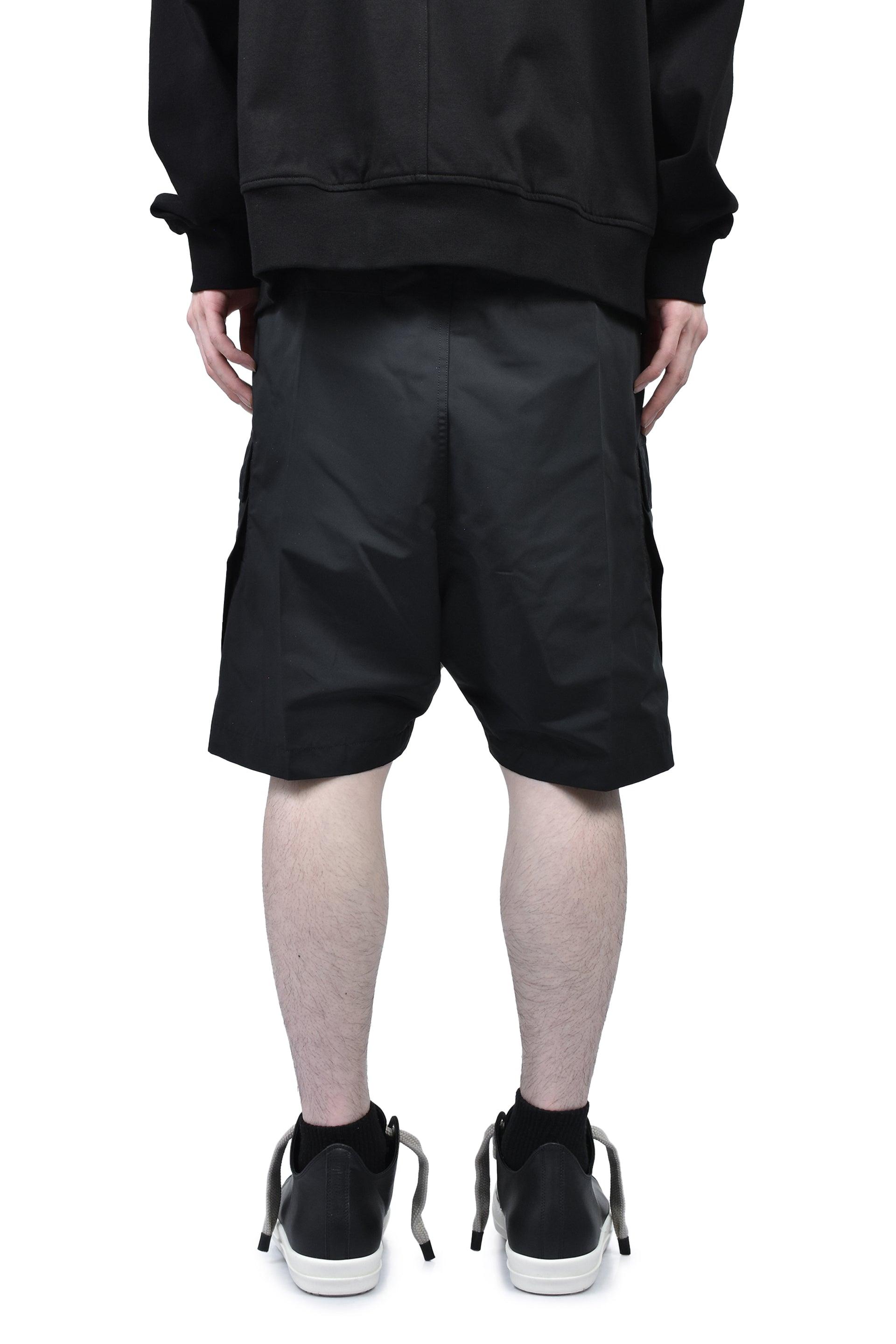 CARGOBELA SHORTS / BLK