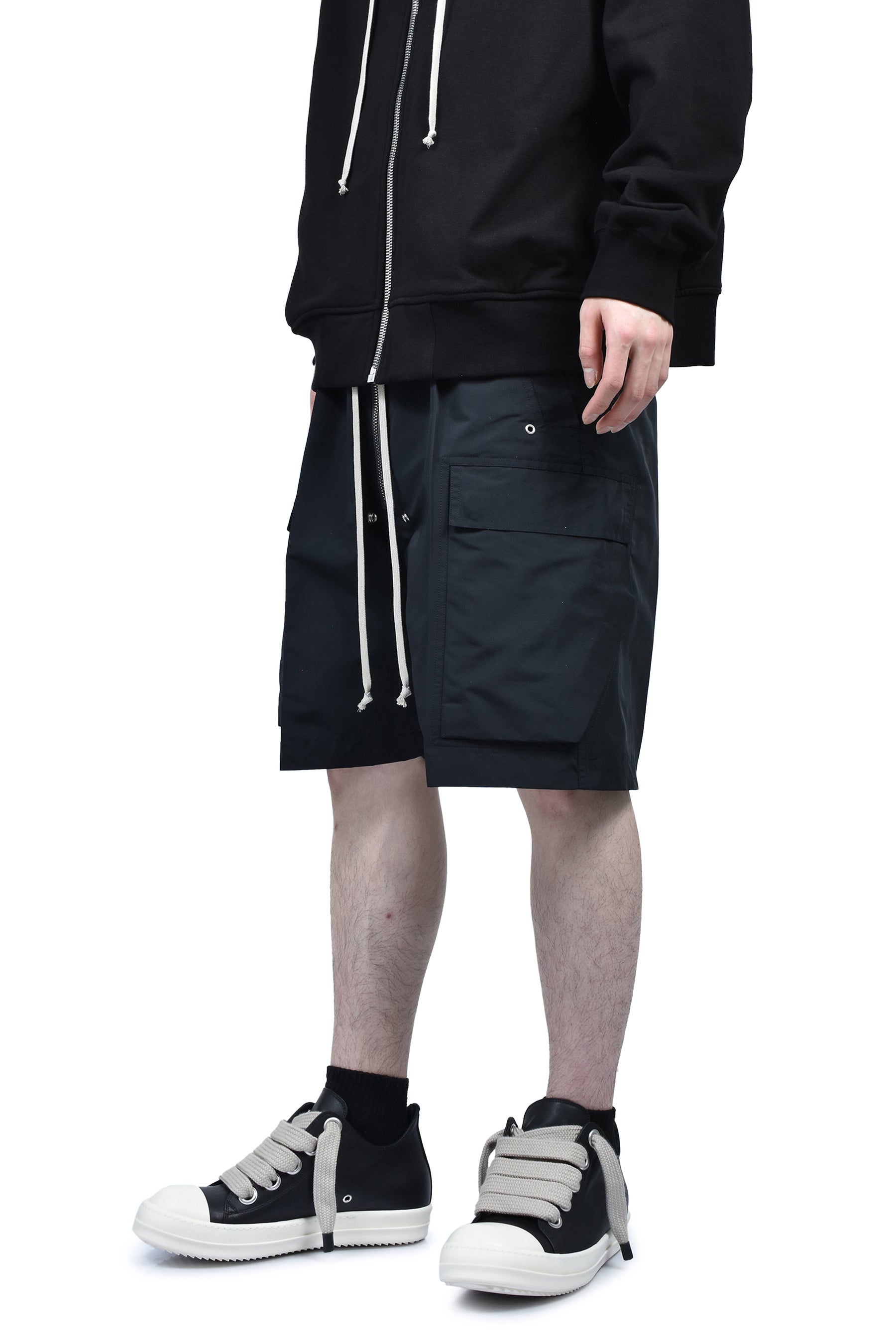 CARGOBELA SHORTS / BLK