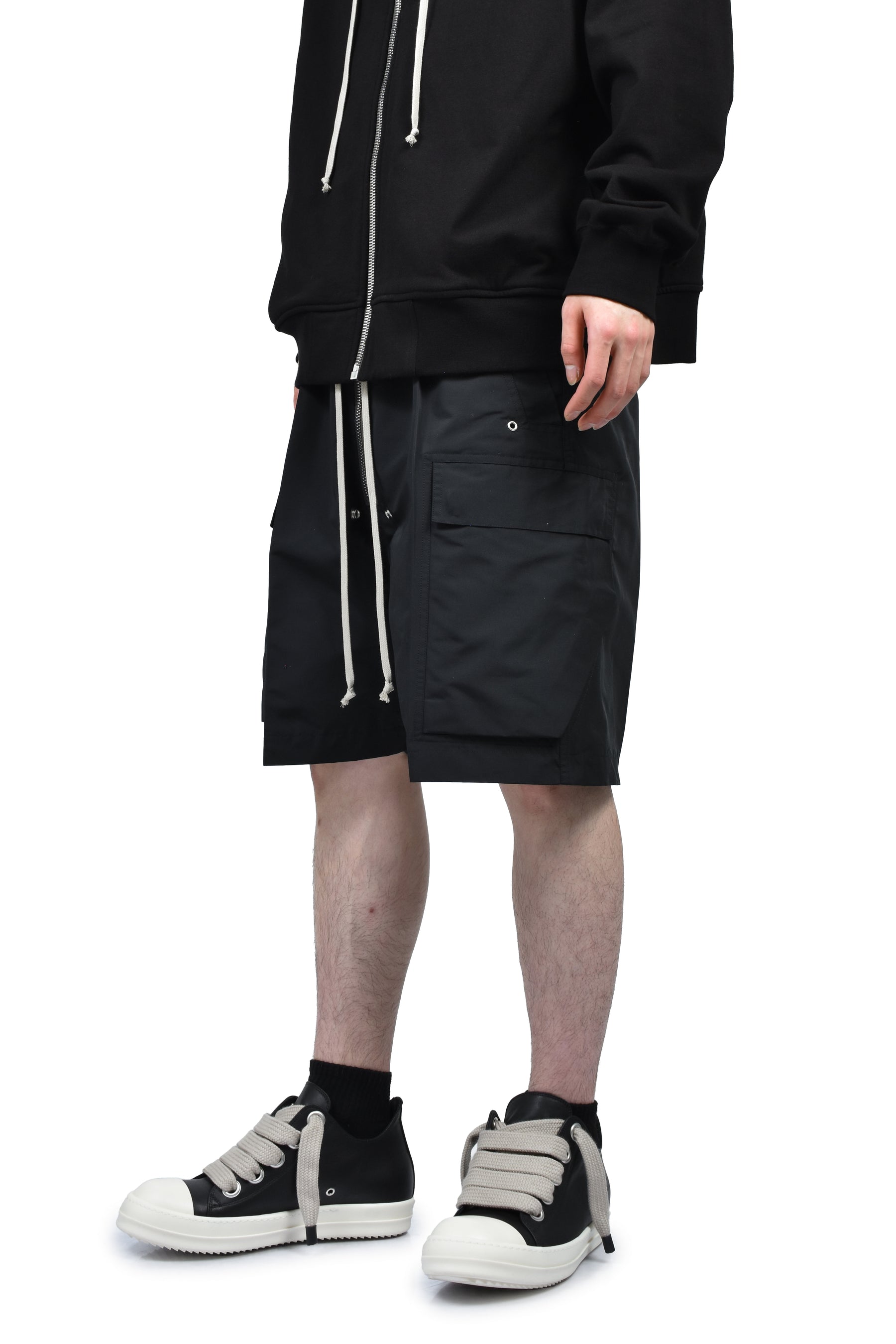 CARGOBELA SHORTS / BLK