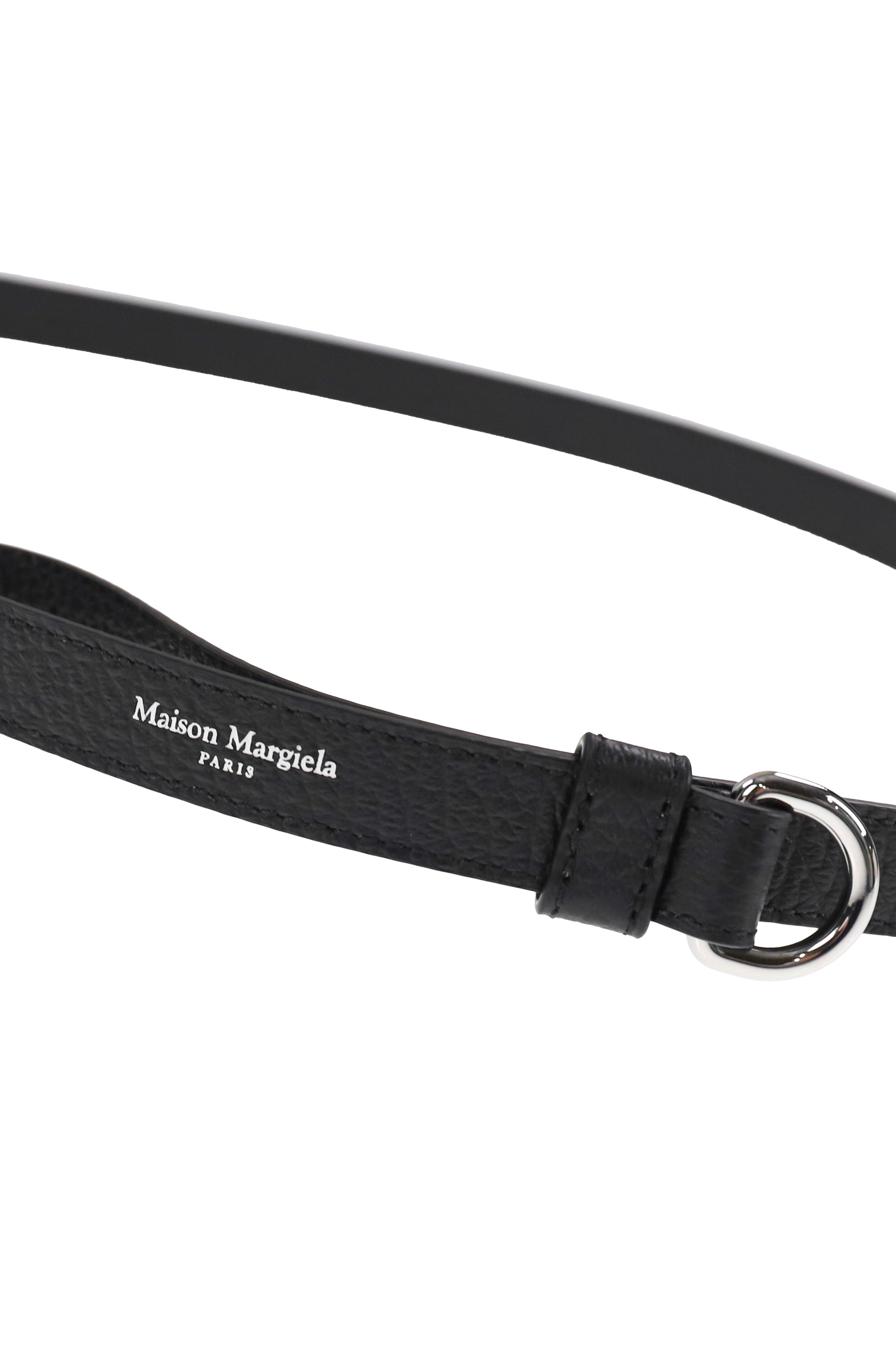 LEASH / BLK