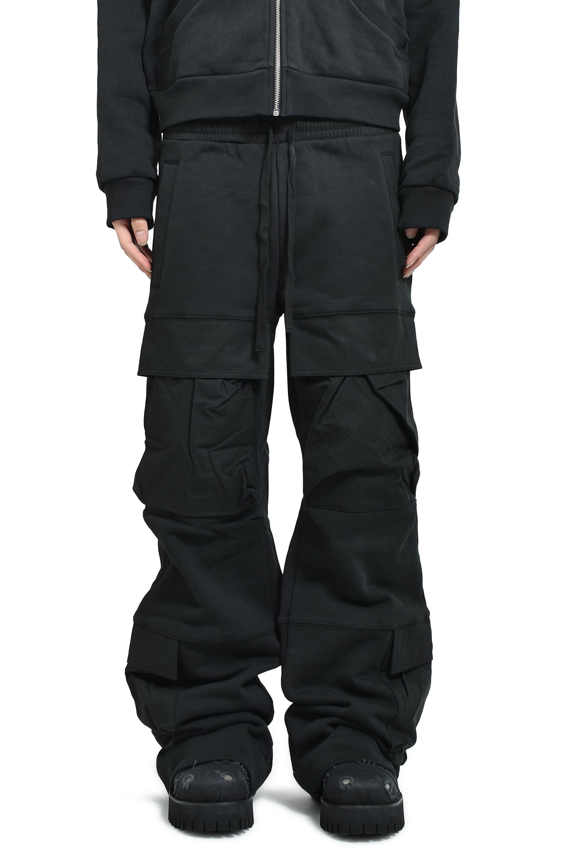 entire studios UTILITY SWEATS / SOOT