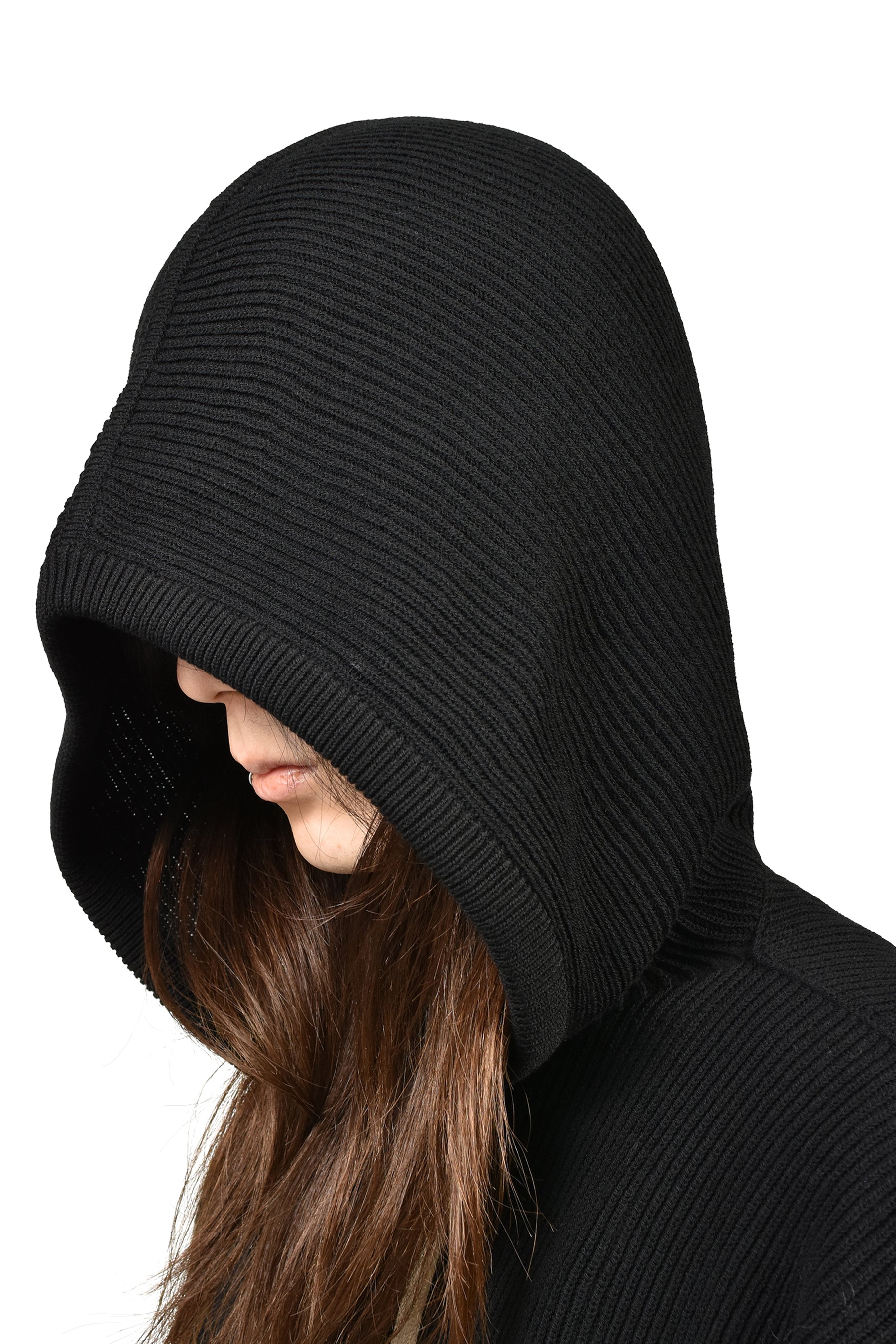 ZIPPED HOODIE / BLK