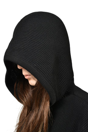 ZIPPED HOODIE / BLK