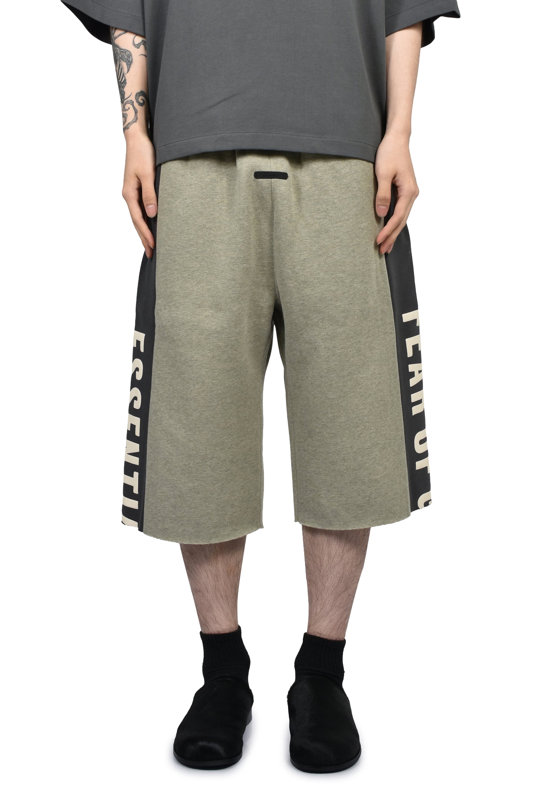 PANELLED RAW CUT OFF SWEATPANT / SEAL HEATHER / IRON GRY