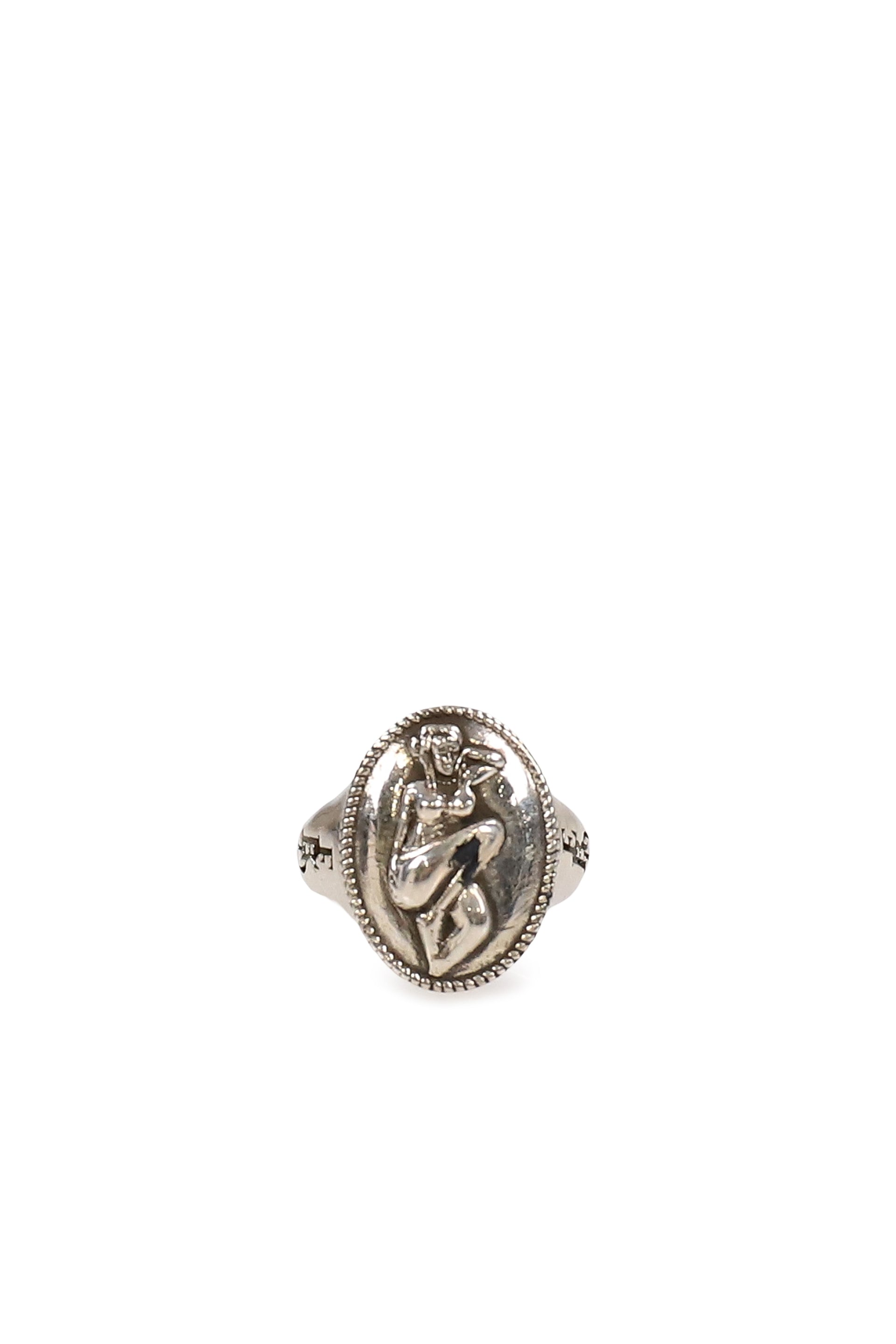 PIN UP GIRL CAMEO RING / SIL