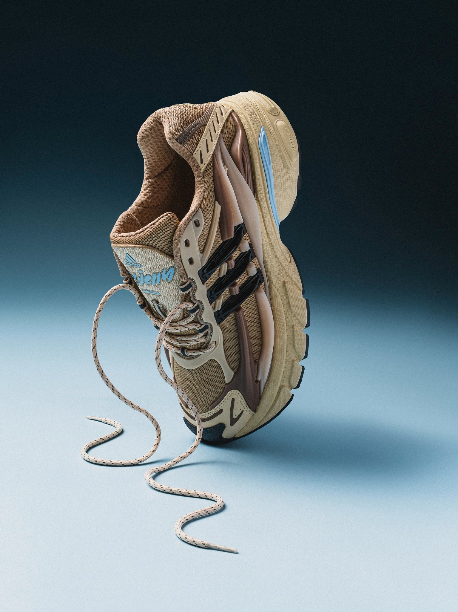8月22日(土)発売 adidas Originals × Pharrell Williams VIRGINIA ADISTAR JELLYFISH "TAN"