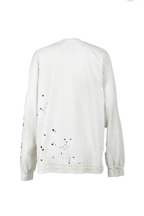 EMBELLISHED STICKER LONG SLEEVES TEE / WHT