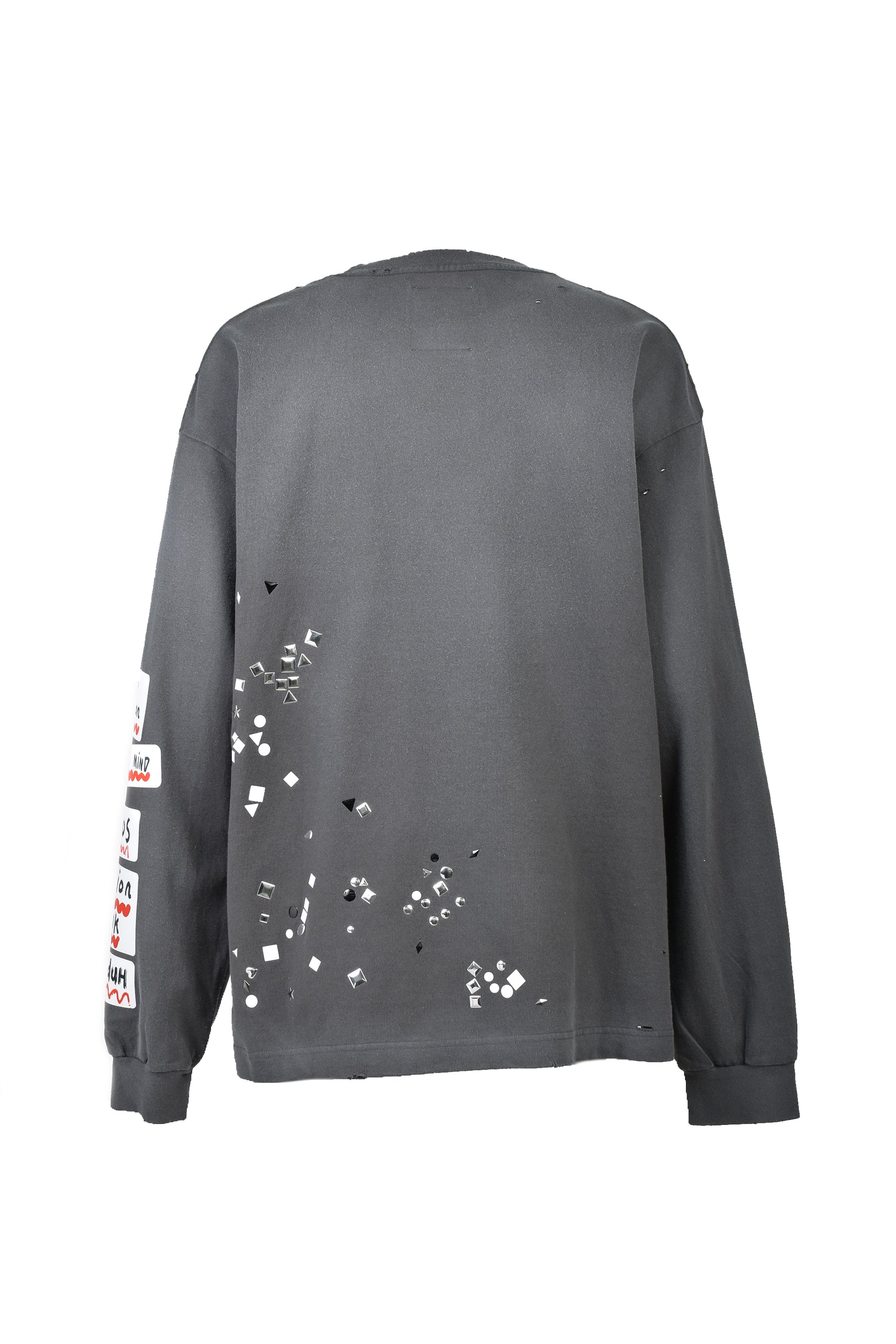 EMBELLISHED STICKER LONG SLEEVES TEE / BLK