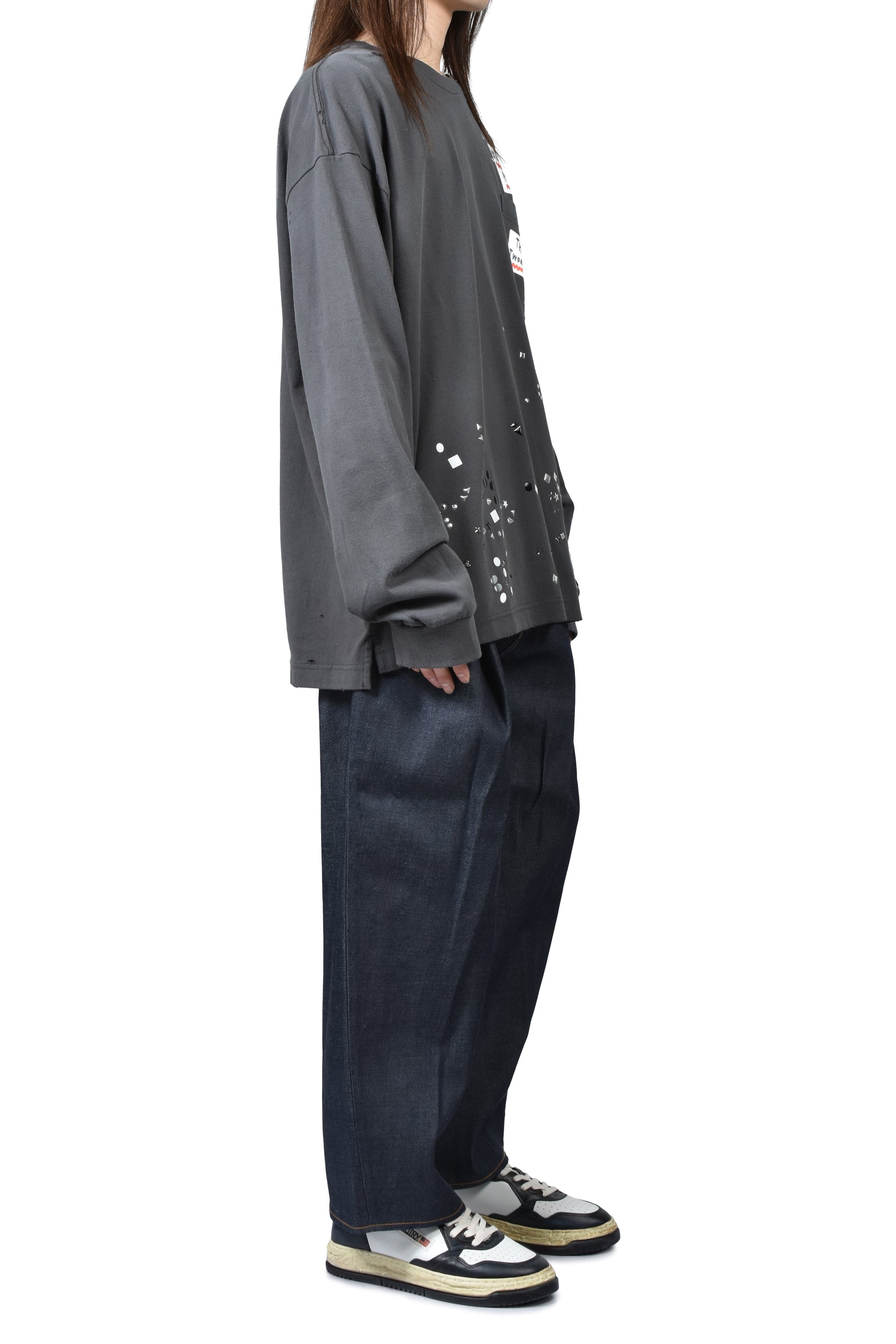 Maison MIHARA YASUHIRO EMBELLISHED STICKER LONG SLEEVES TEE / BLK