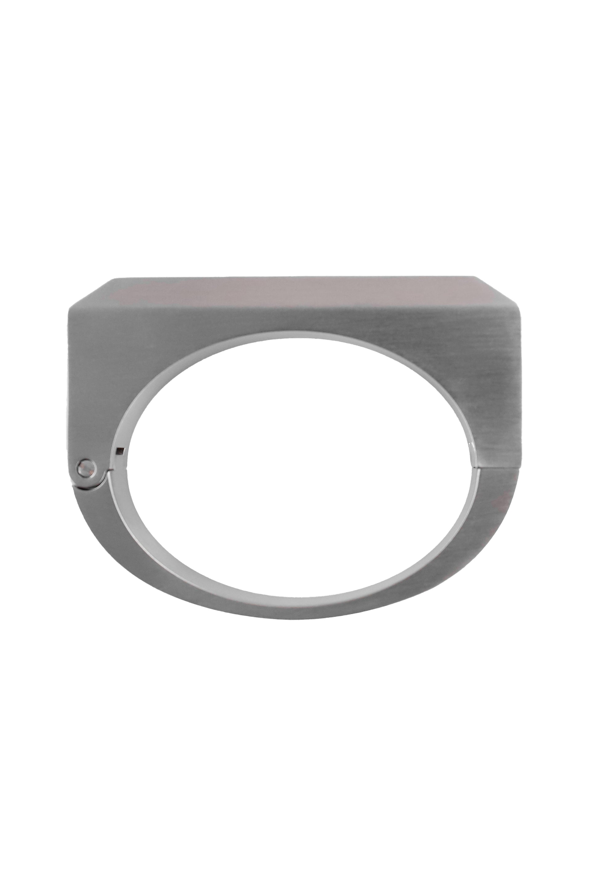 BEVELED BANGLE / PALLADIO
