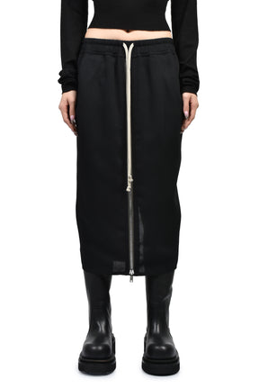 ZIPPED SHORT PILLAR / BLK