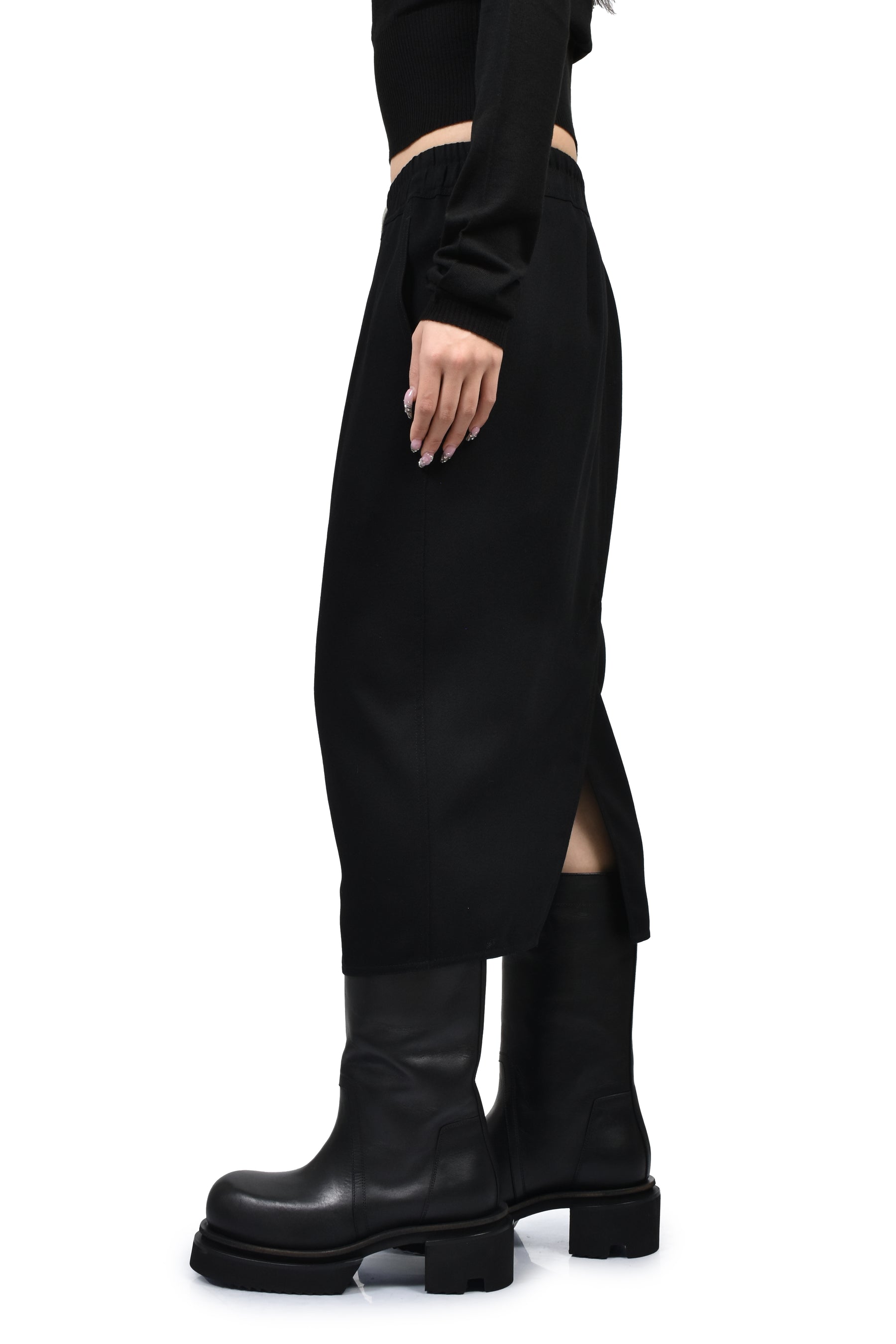 ZIPPED SHORT PILLAR / BLK