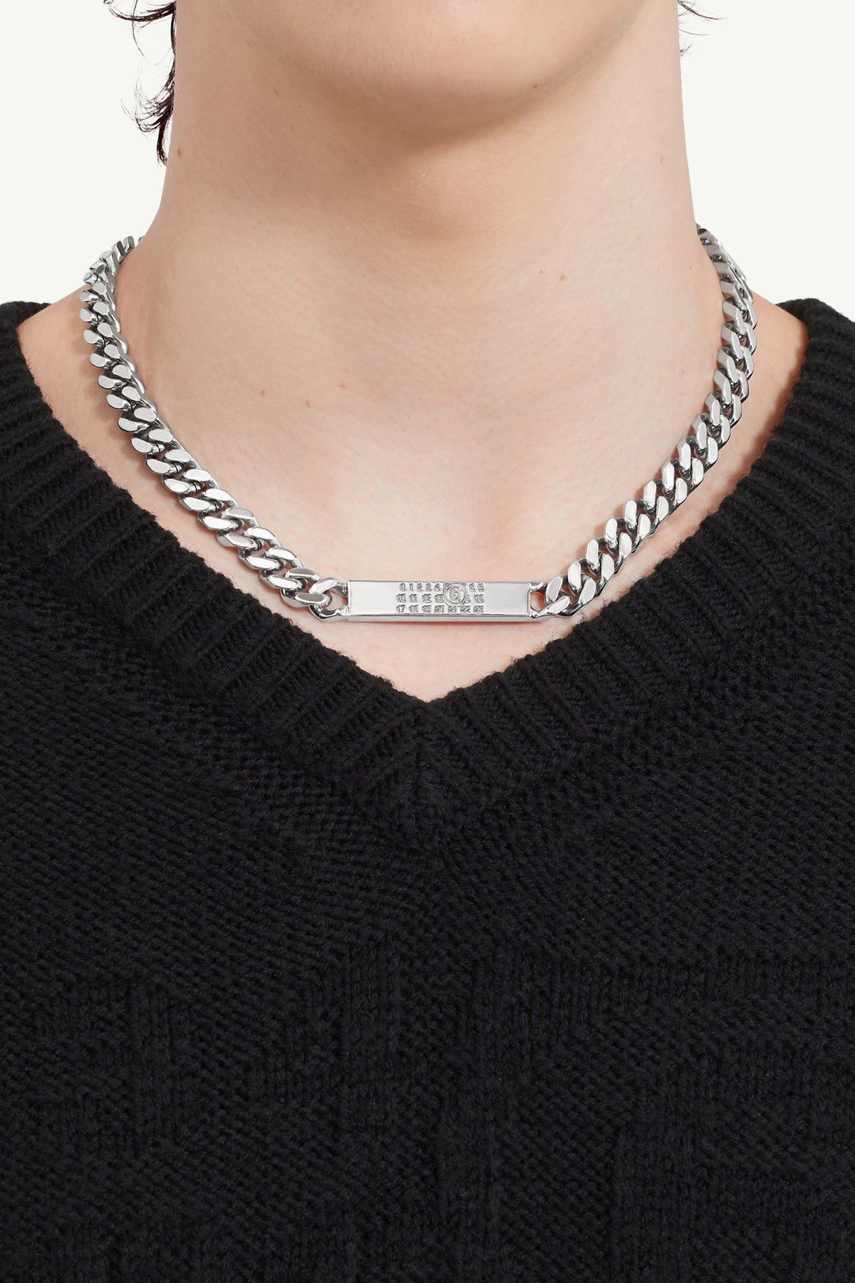 MINIMAL LOGO ID TAG CURB NECKLACE / SIL