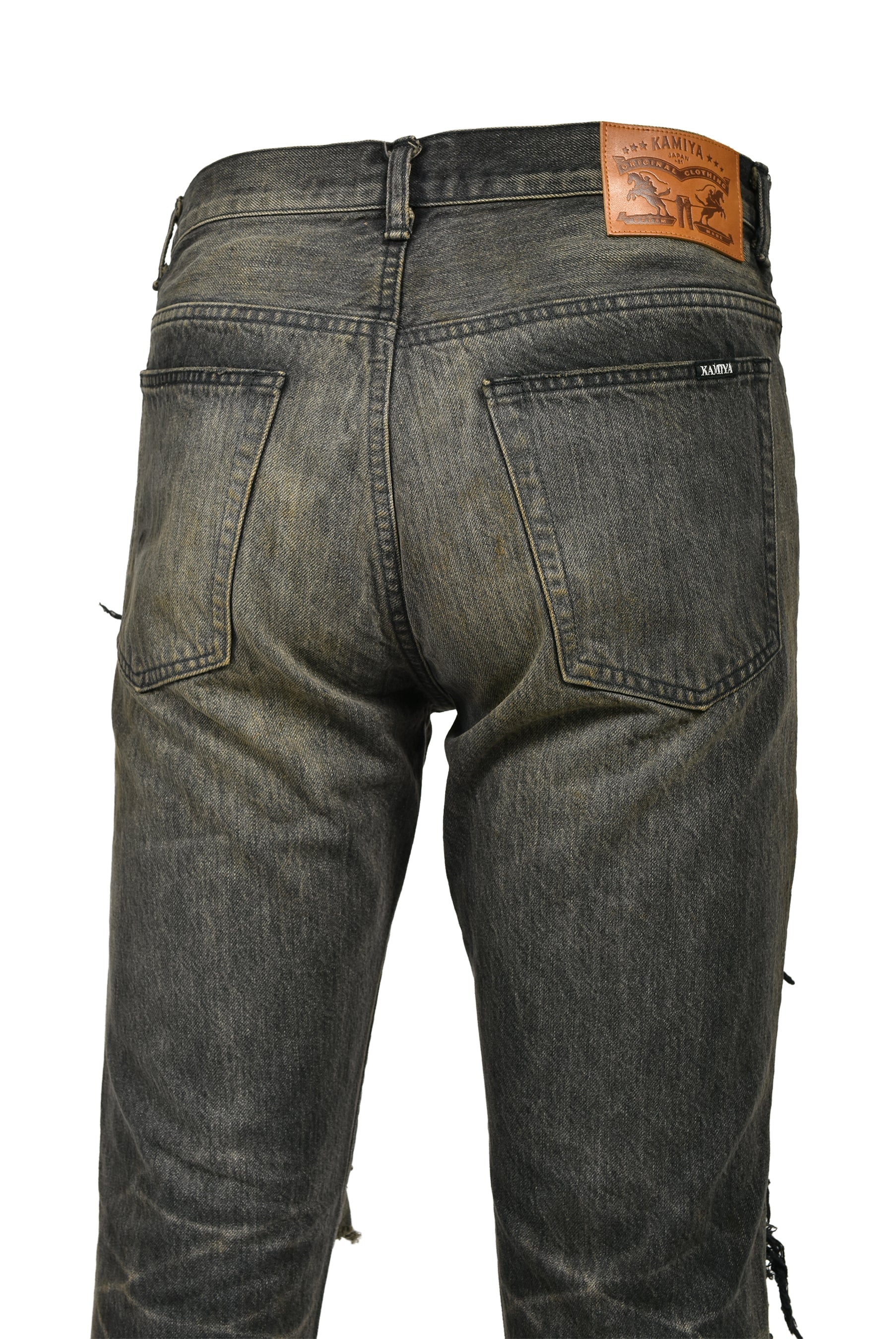 DISTRESSED SLIM BOOTCUT JEANS / BLK