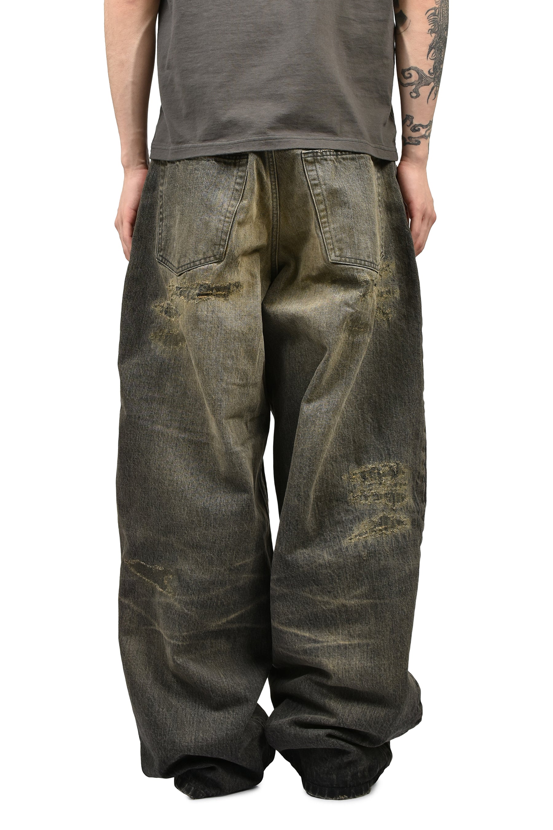 KAMIYA SS26 SUPER BAGGY REPAIRED JEANS / BLK - NUBIAN