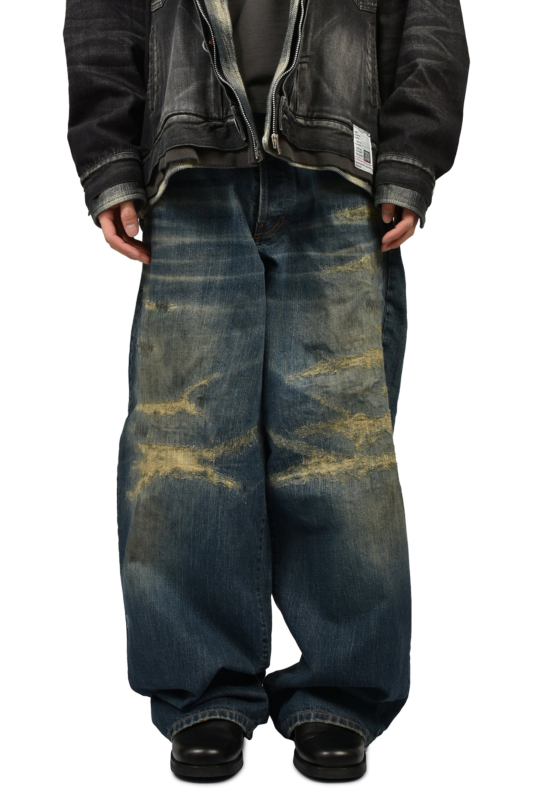 SUPER BAGGY REPAIRED JEANS / IND