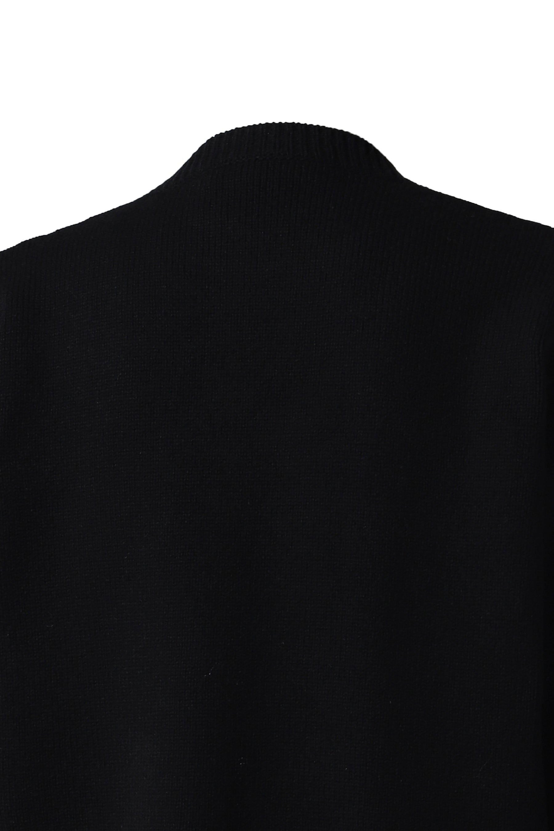 ROUNDNECK SWEATER / BLK