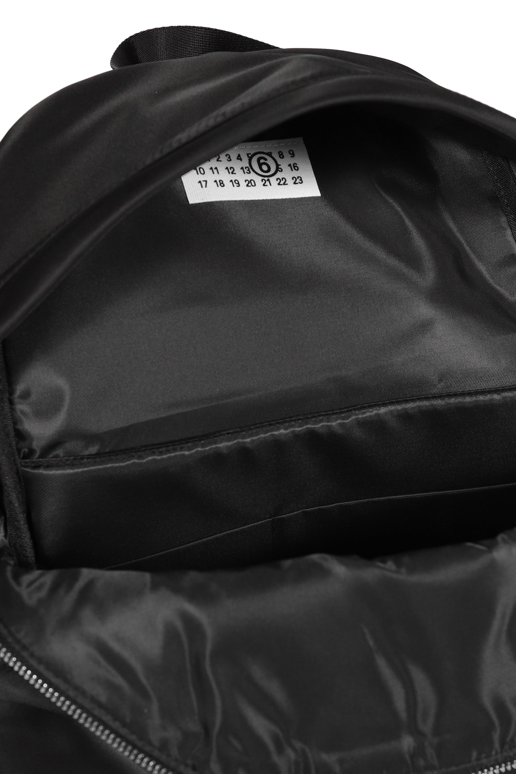 NYLON - BACKPACK / BLK