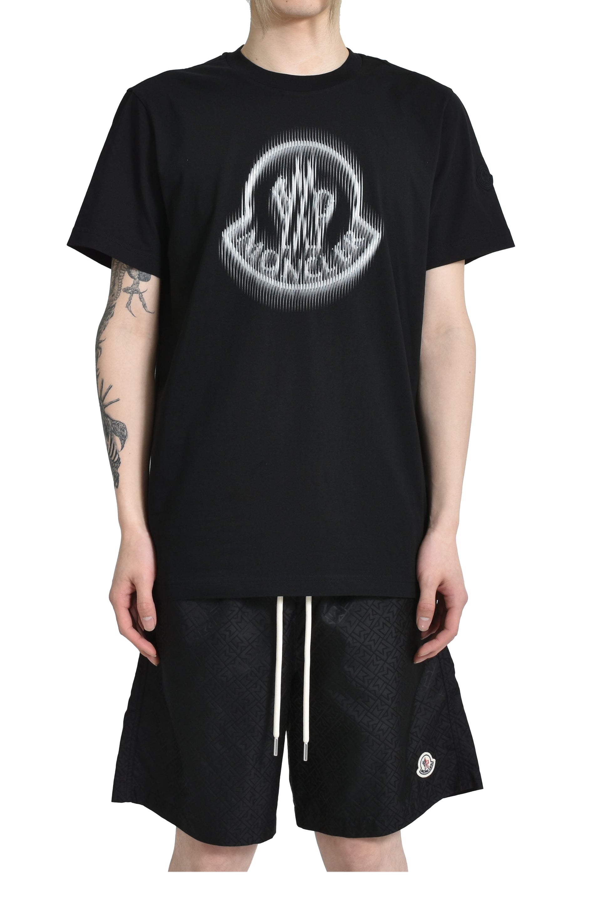 Moncler FRONT LOGO  SS T-SHIRT / BLK