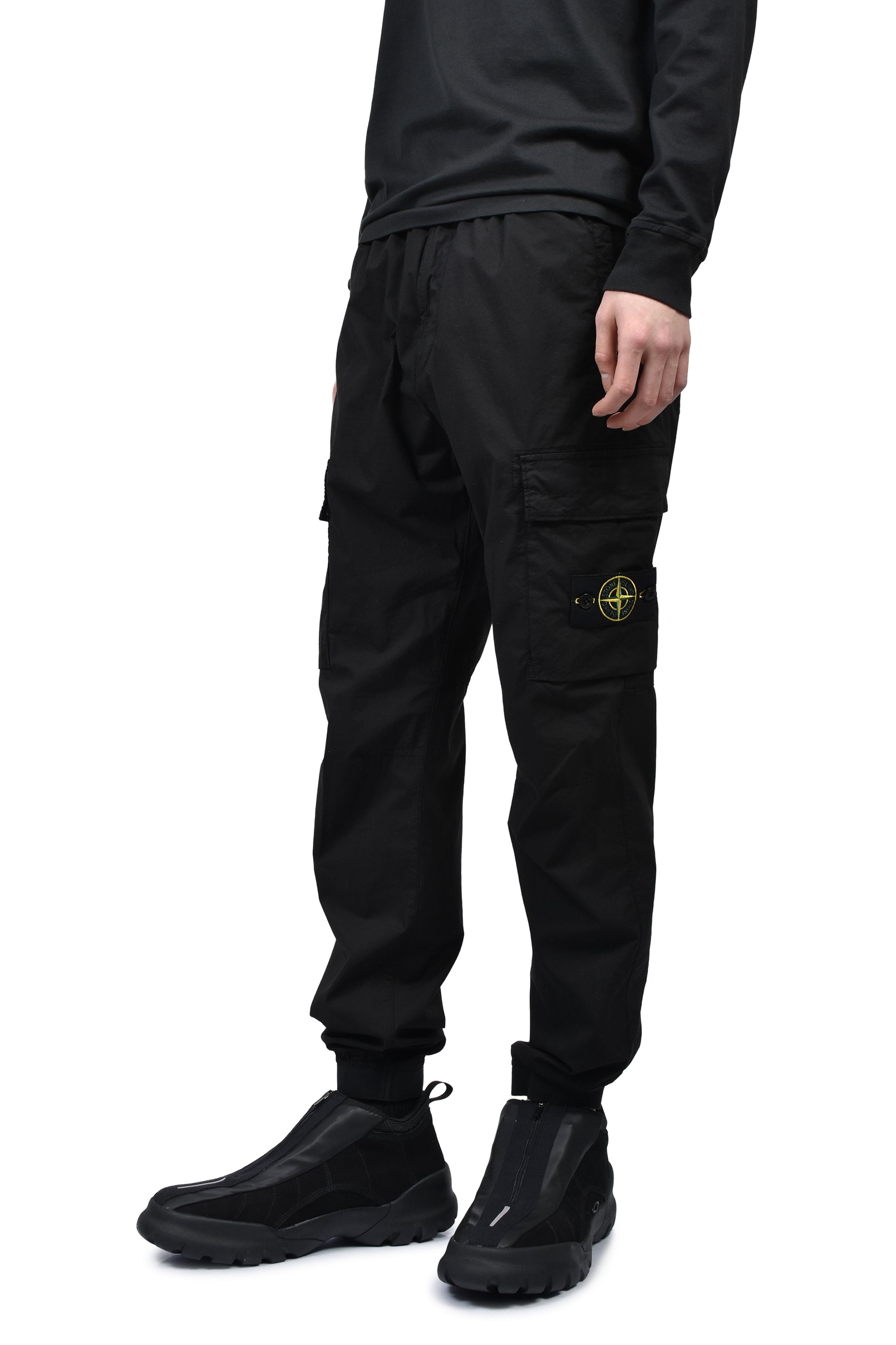 Stone Island TROUSERS / BLK
