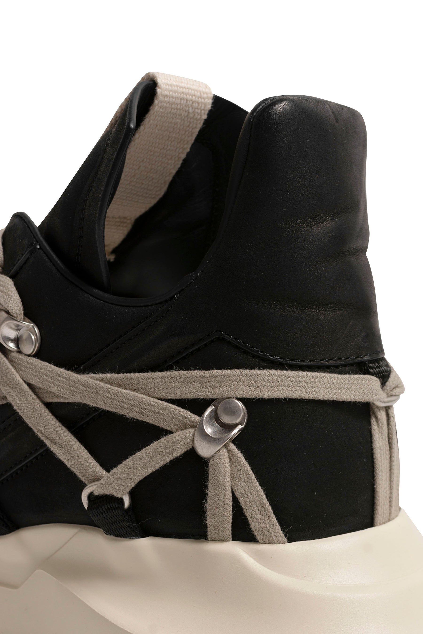 MEGALACE GETH RUNNER / BLACK/PEARL/MILK