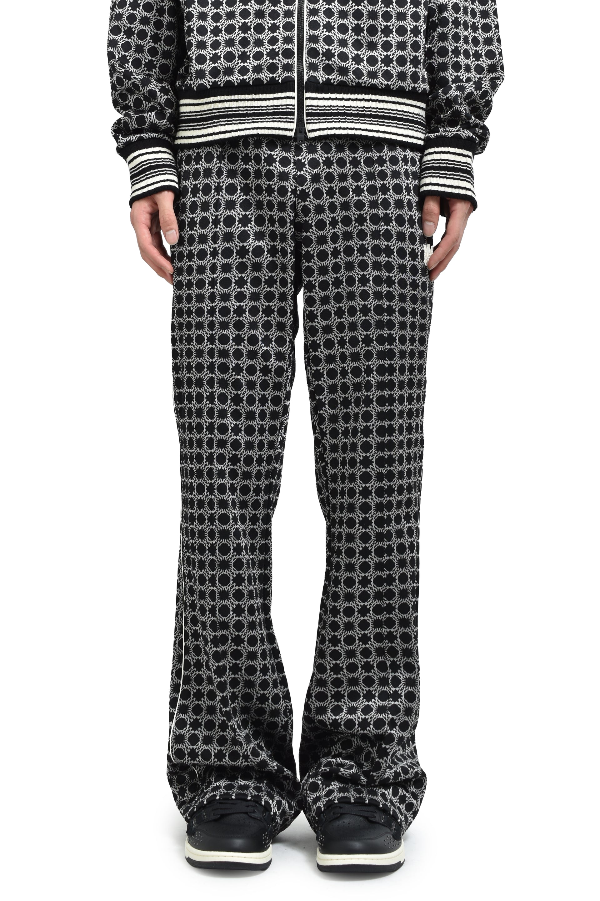 MA QUAD FLARE TRACK PANT / BLK