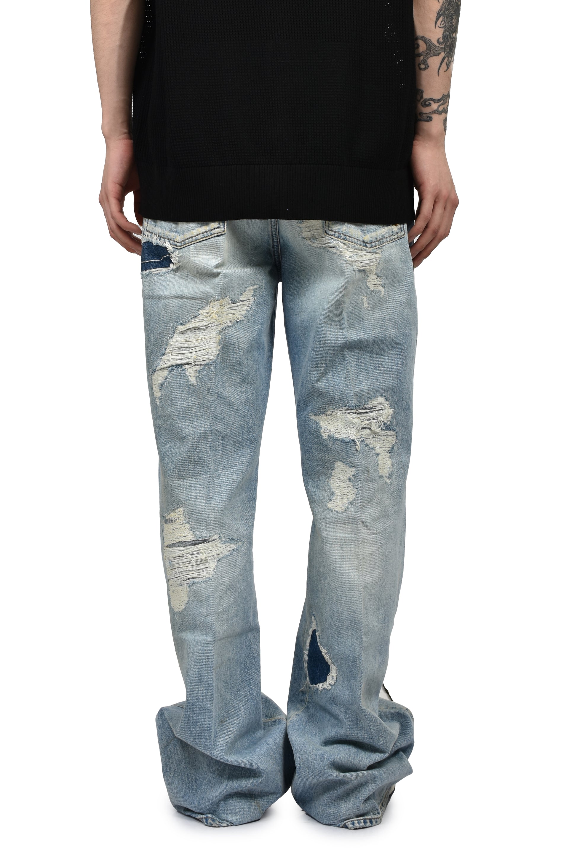 DISTRESSED BOOT CUT JEAN / VINTAGE IND