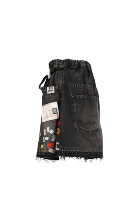 DENIM HUGE DETAIL SHORTS WITH PRICE TAG / BLK