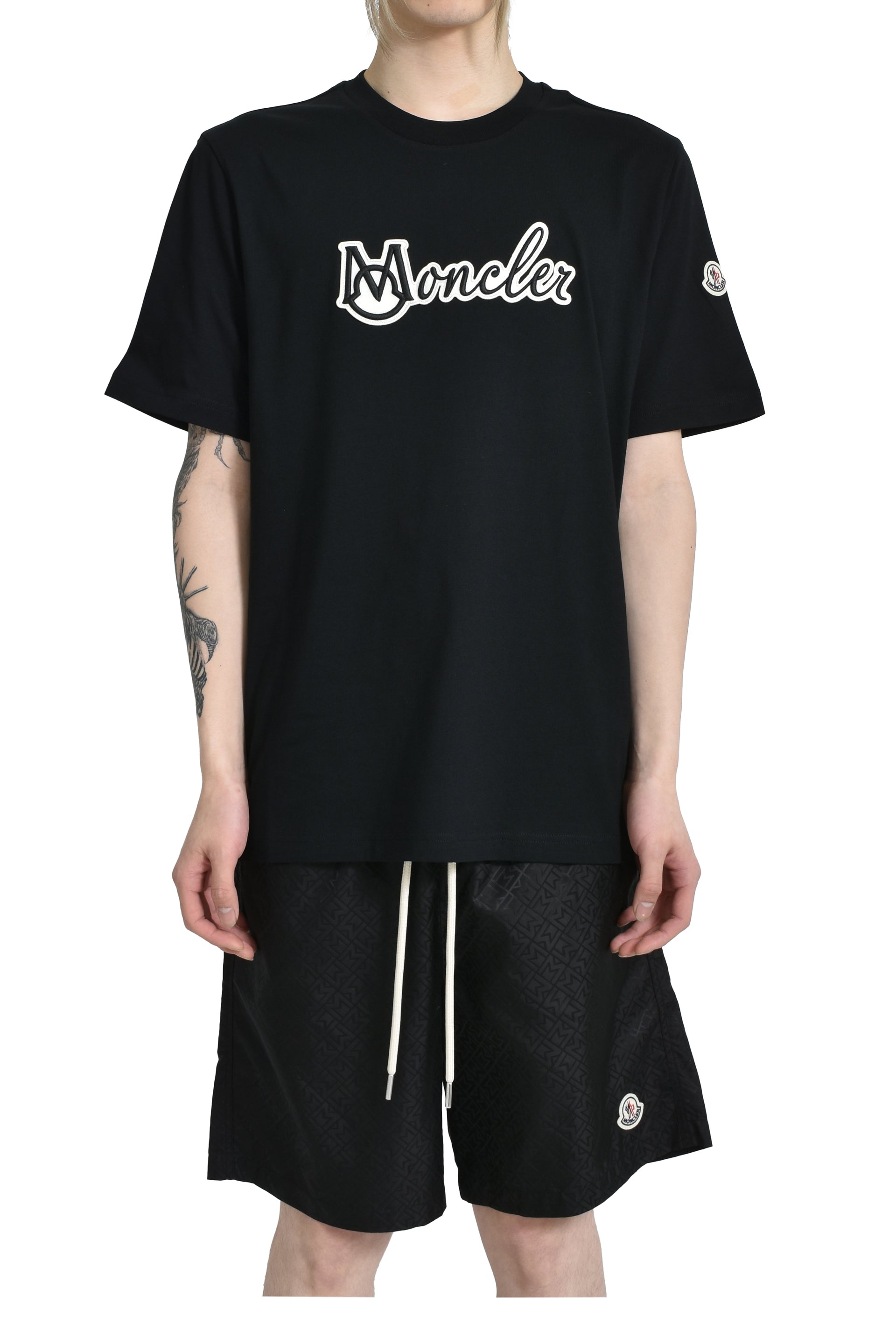 Moncler EMBROIDERED LOGO SS T-SHIRT / BLK