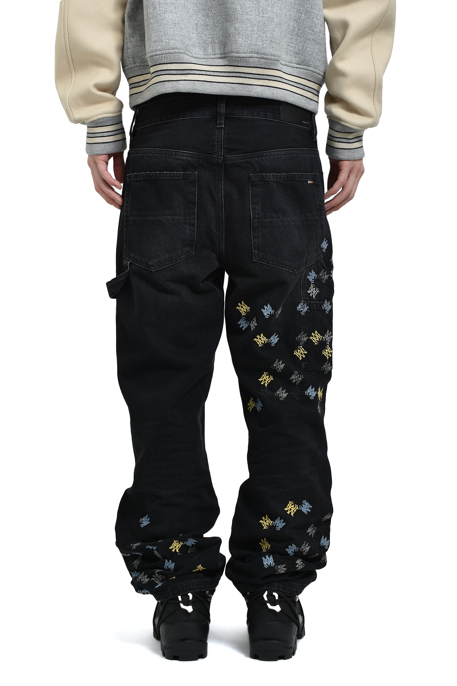 MA QUAD EMBROIDERED CARPENTER / BLK