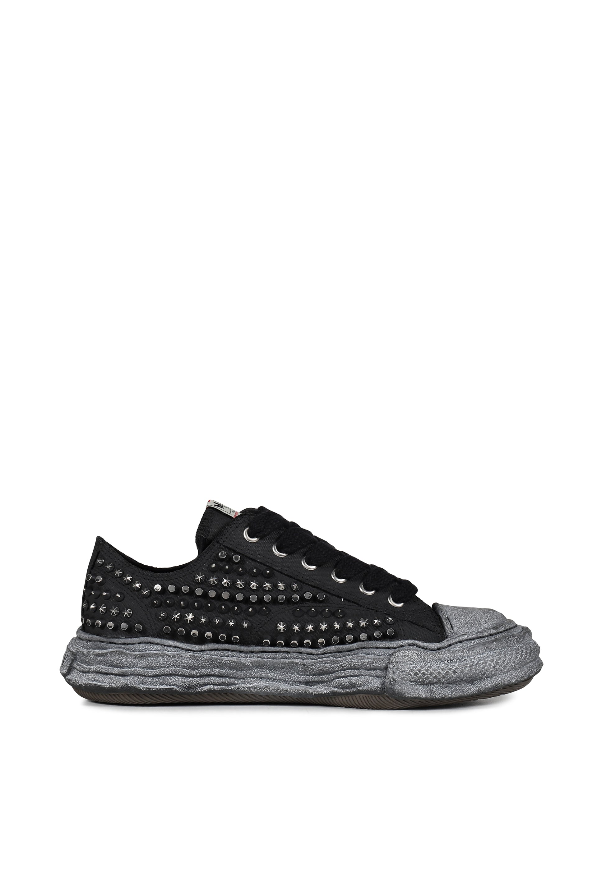 PETERSON 23 STUDDED LOW / BLK BLK