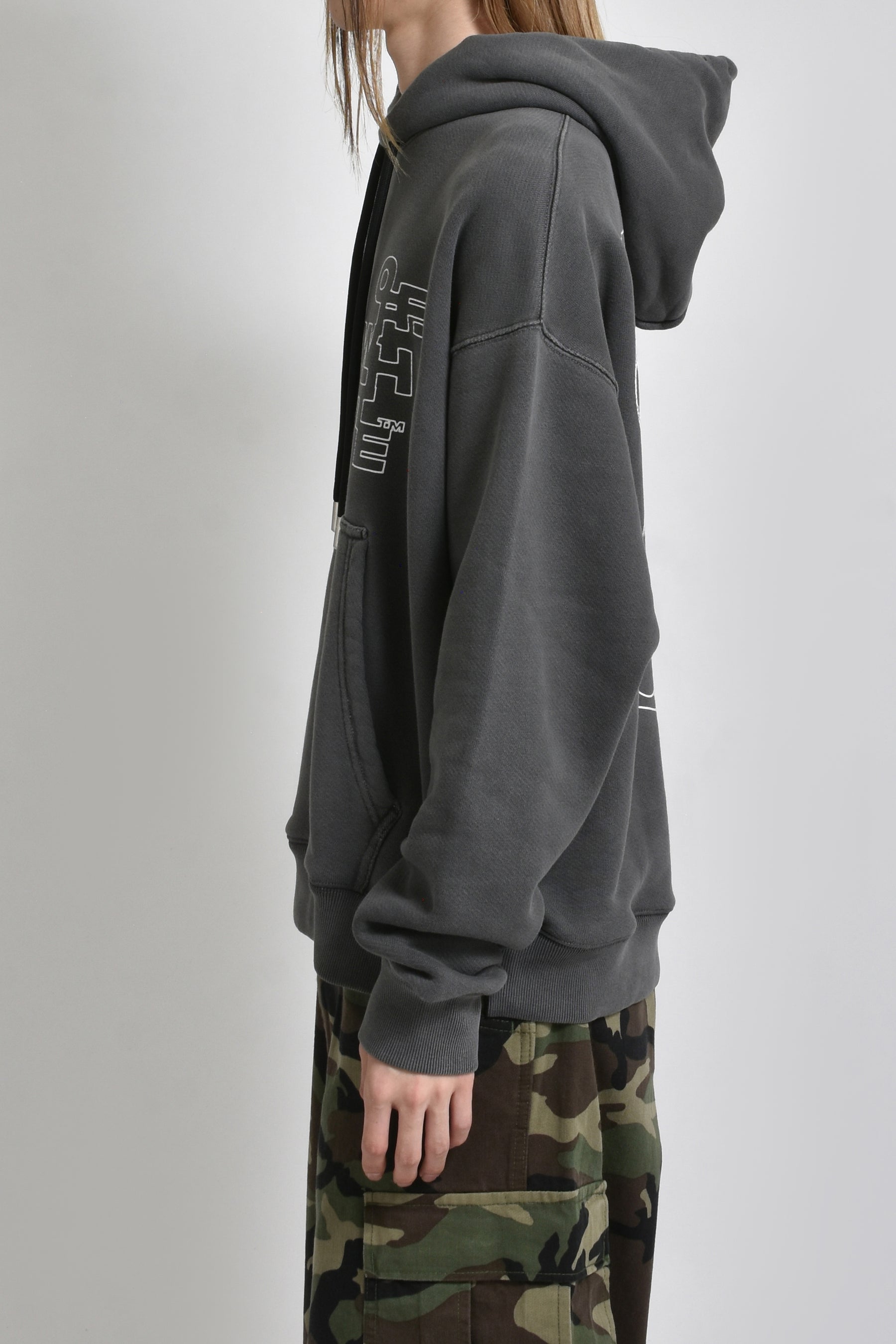 OUTLINE ARROW SKATE HOODIE / BLK WHT