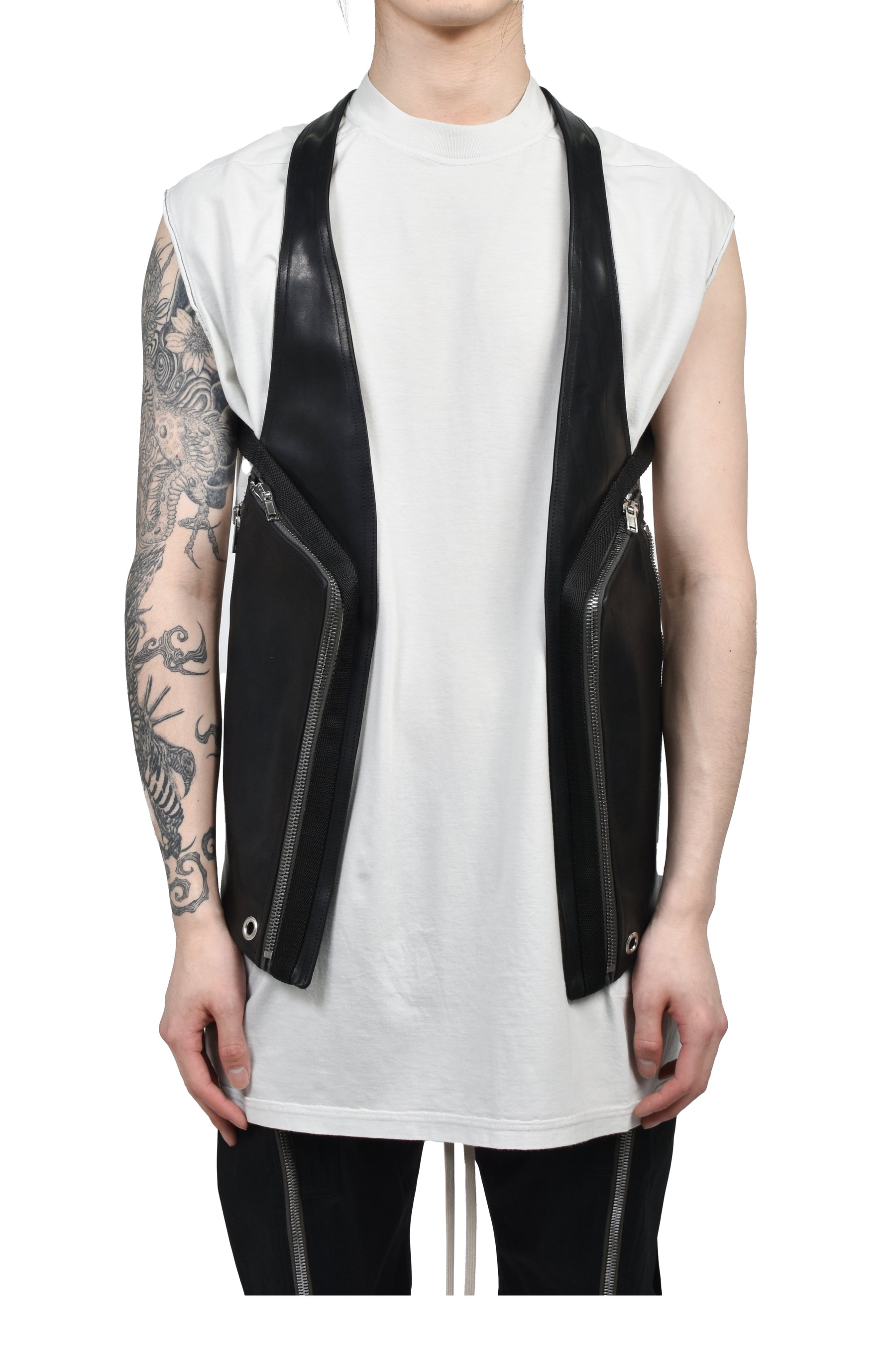 リックオウエンス Rick Owens ベスト
 ITA38 RP7713 ブラック Rick Owens リック オウエンス SS26 TEMPLE BAUHAUS VEST / BLK