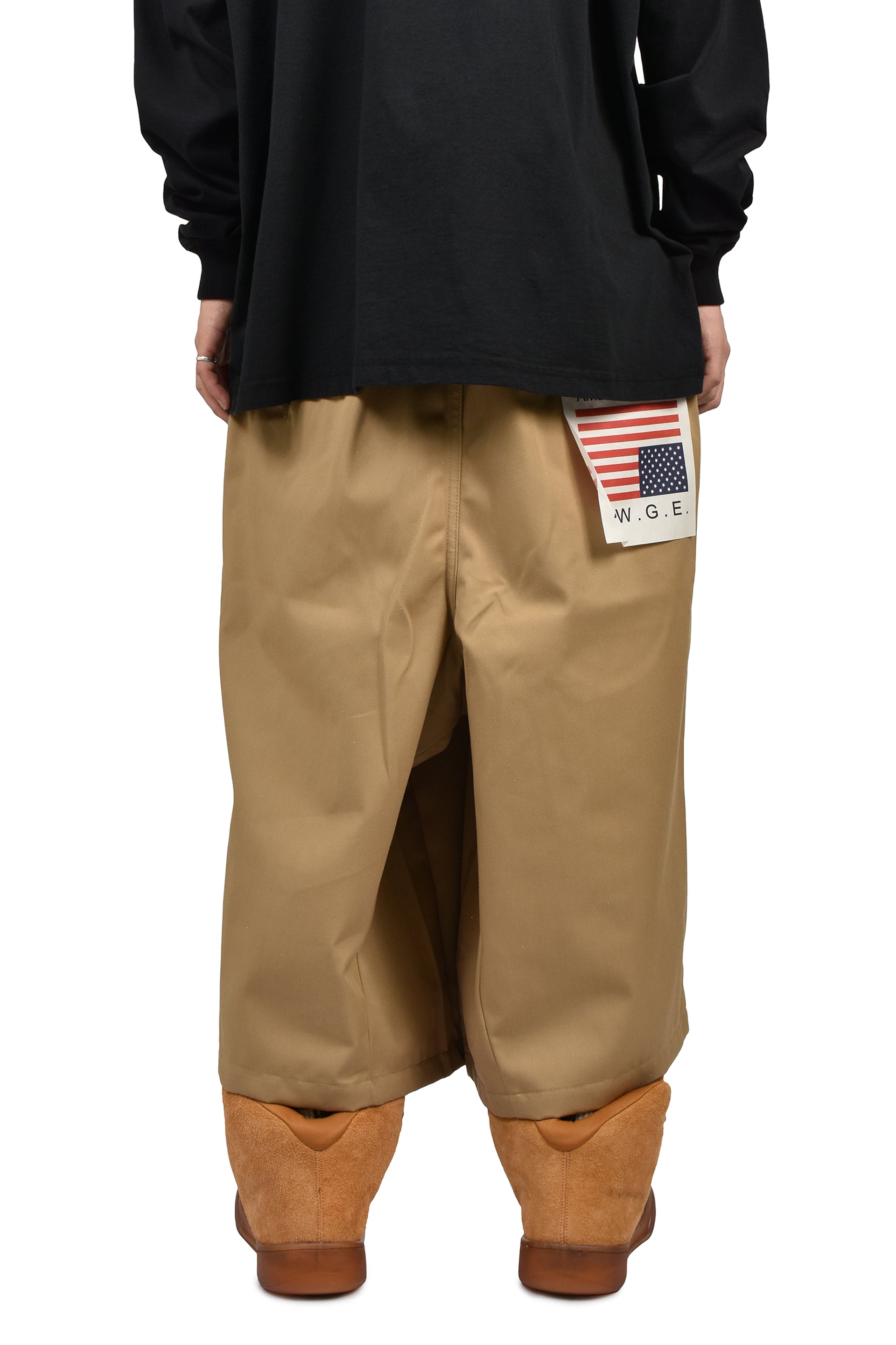 STACKED BERMUDAS / BEI