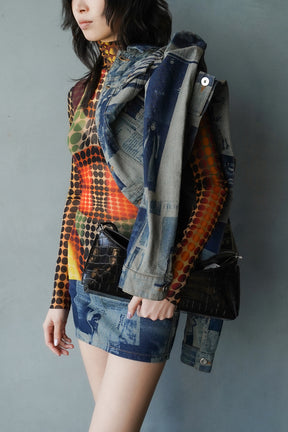 FITTED DENIM JACKET WITH NEWSPAPER PRINT / IND/BEI