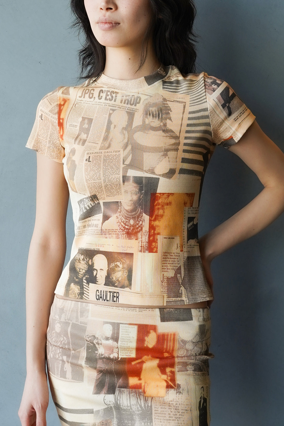 COTTON RIBBED TEE-SHIRT PRINTED "JOURNAL" / ECR/LIGHTGRY/RED