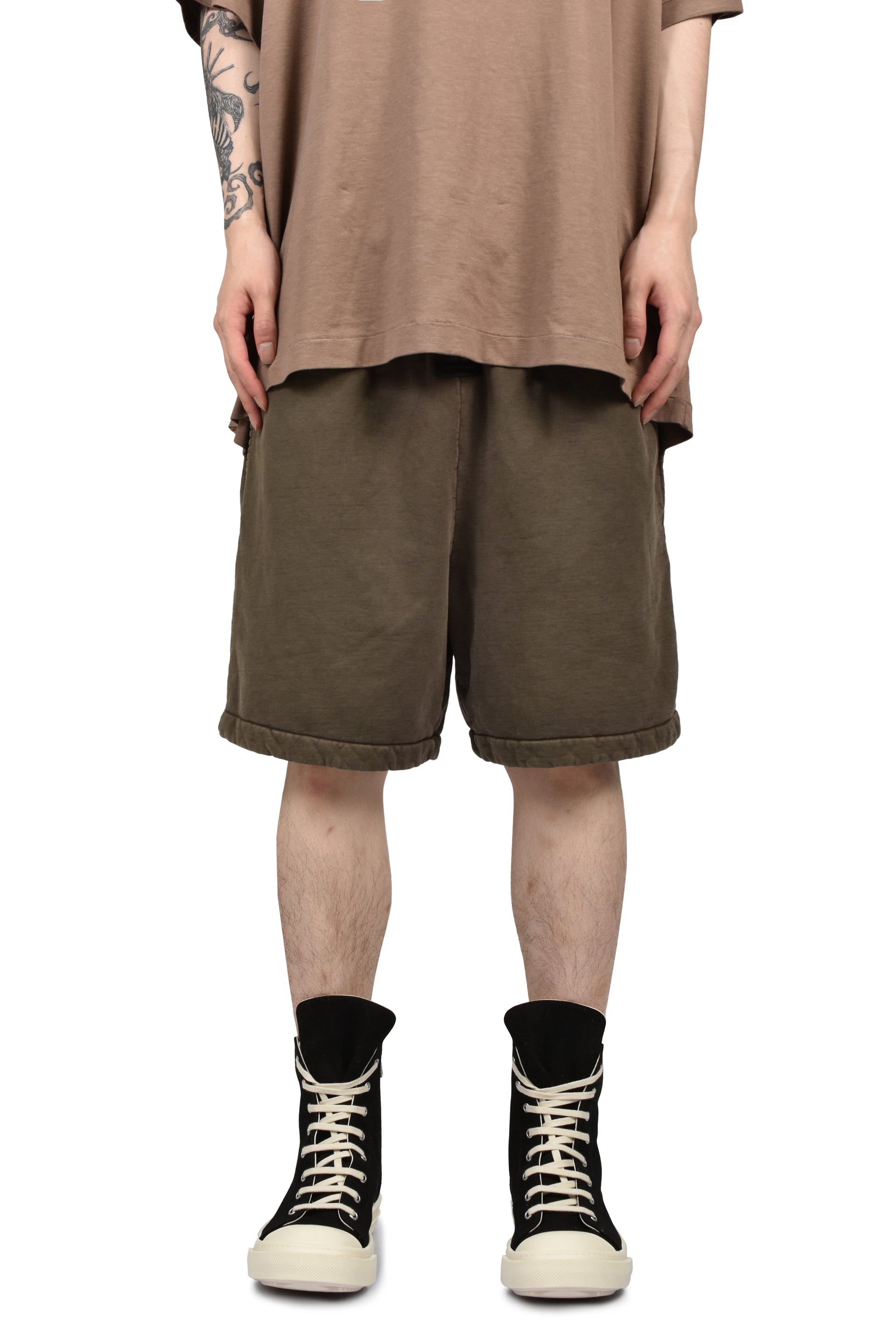 VACATION SHORT / FADED BRW