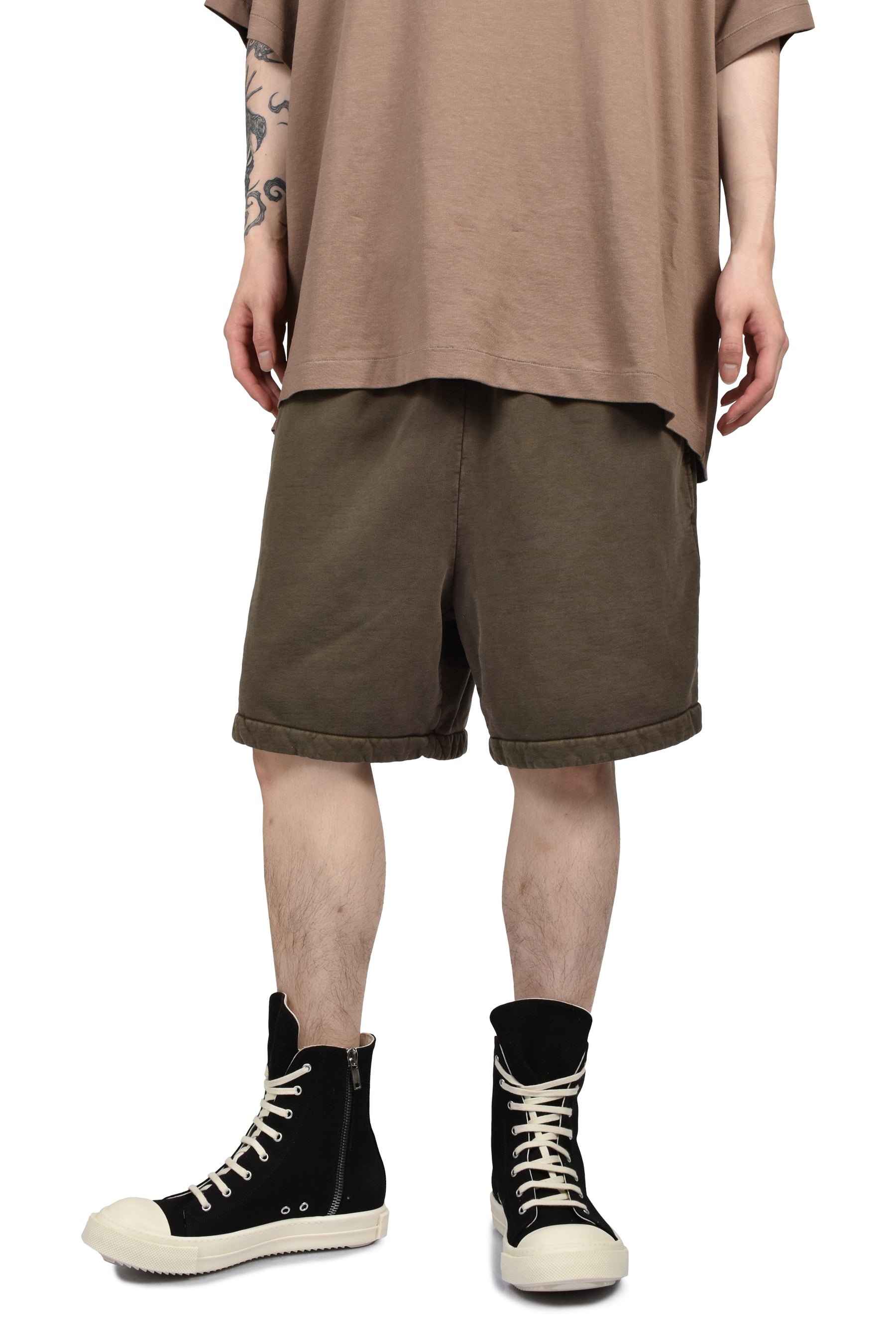 VACATION SHORT / FADED BRW