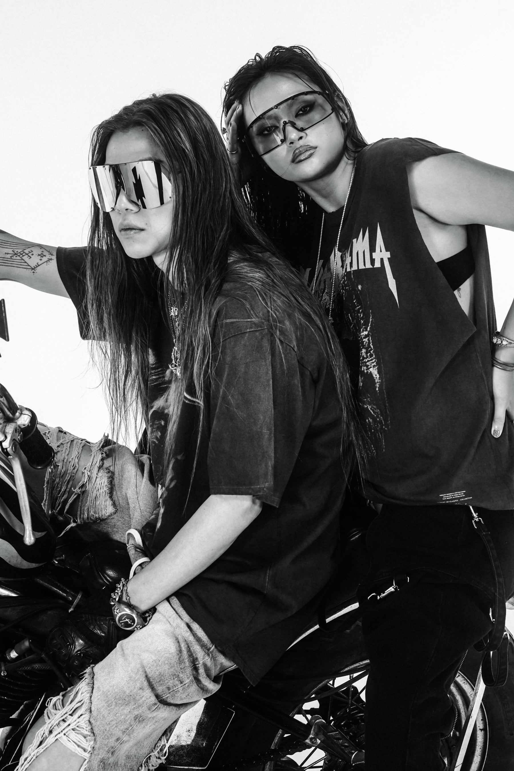 JUN/NAKAYAMA  SS25 Surf Rock