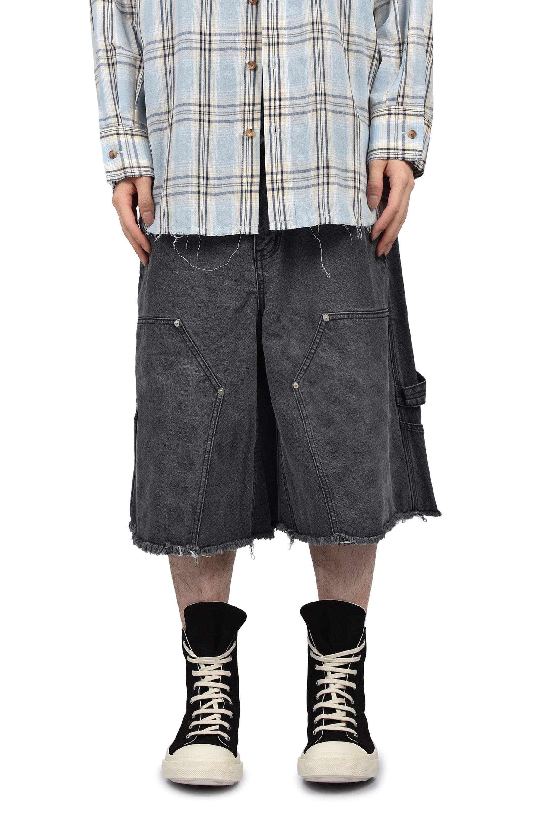 PAISLEY CARPENTER SHORTS / BLK